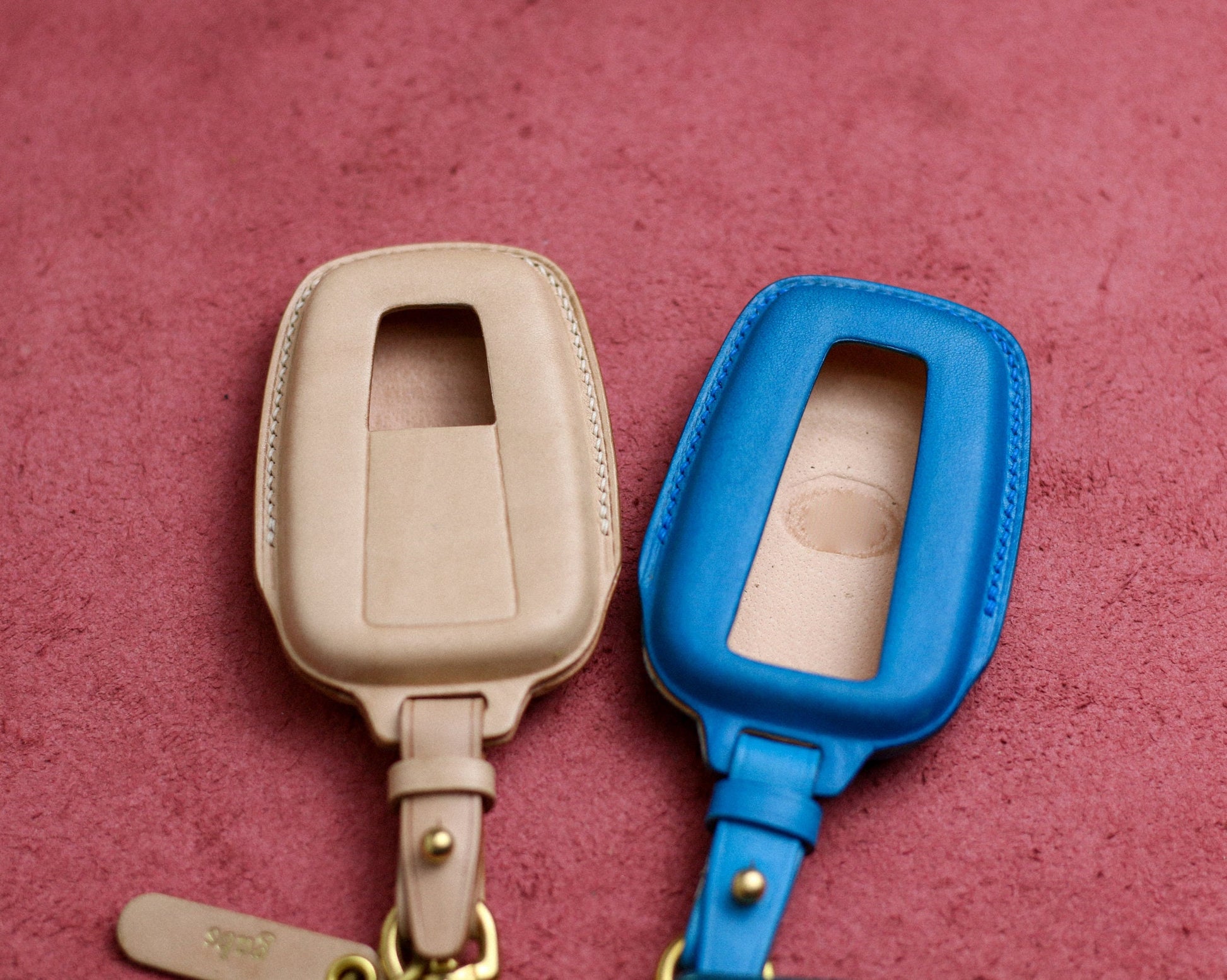 Leather Key Fob Cover For RAV4 Cross 2 3 4 Buttons Key Camry 70 CHR Corolla RAV RAV150 Avalon Prado Prius Car Accessories for Rav4