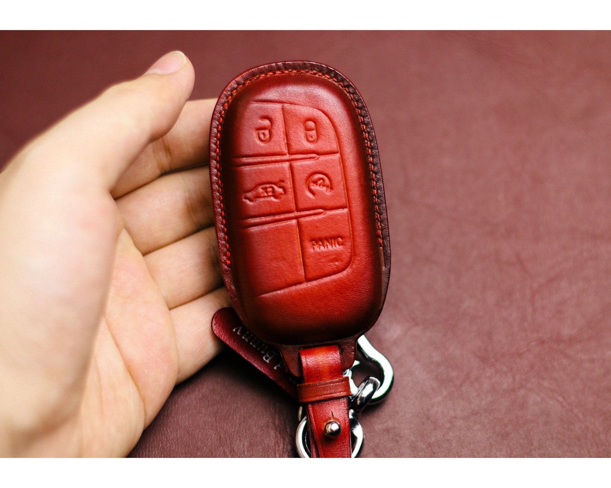 Leather key fob cover for Grand Cherokee Compass Chryslerr 300 200 Dodgee Challenger Charger Dart Durango Car Accessories for Chryslerr Ramm