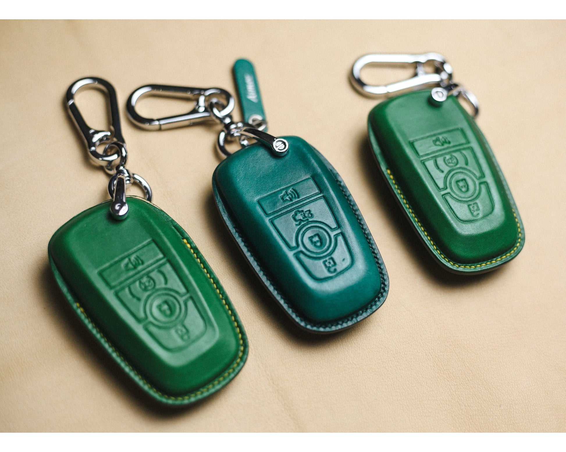 Covers for mustang Mach , for Bronco Sport Raptor Leather Key Fob Cover Case 2020 mustang mach E 2021 2022 Keychain KeyRing Remote Holder