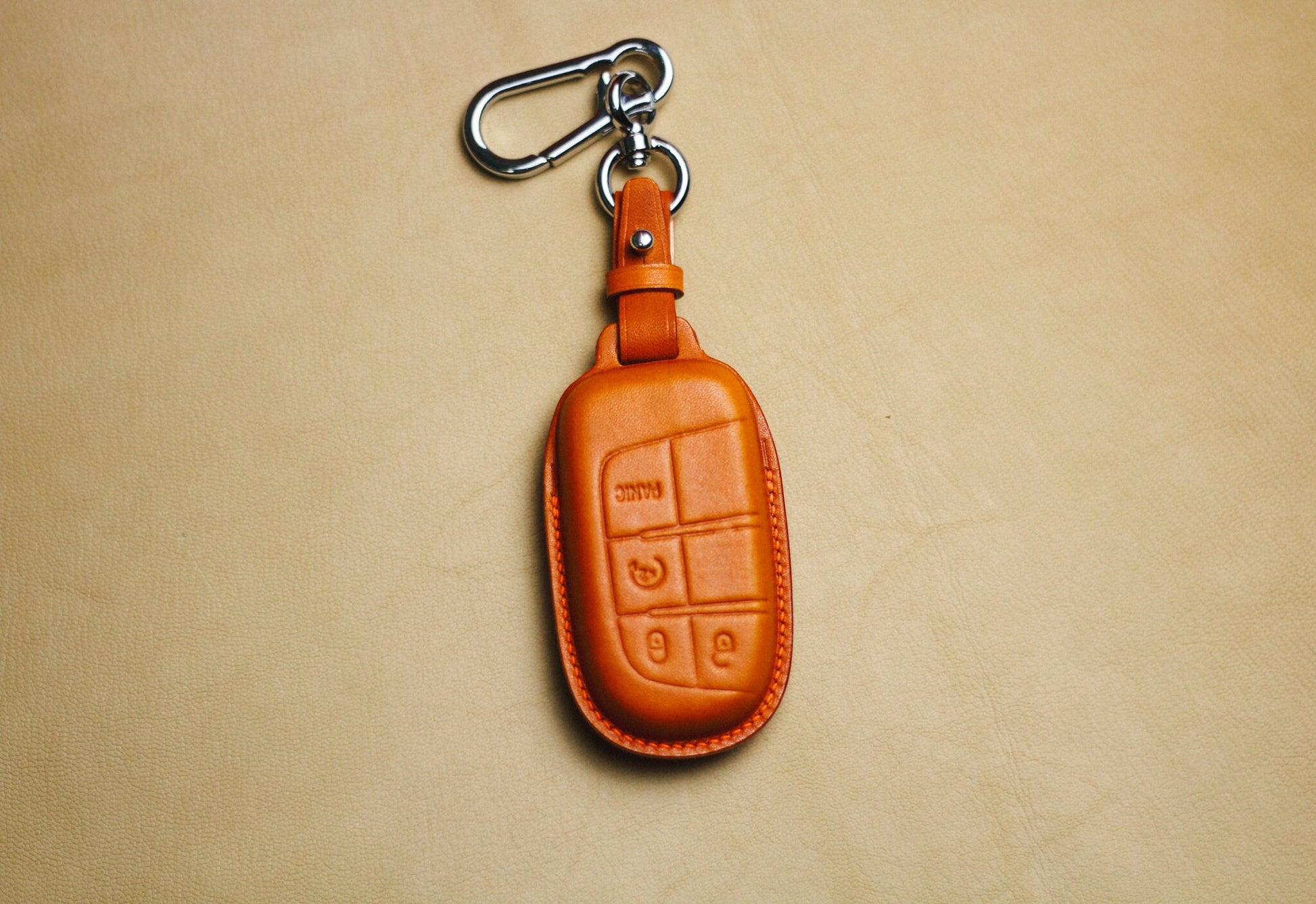 Leather Key Fob Cover Case For Dodgee Chryslerr 200 300C Charger Journey Challenge Dart Durango Renegade Keychain Keyless Remote Holder