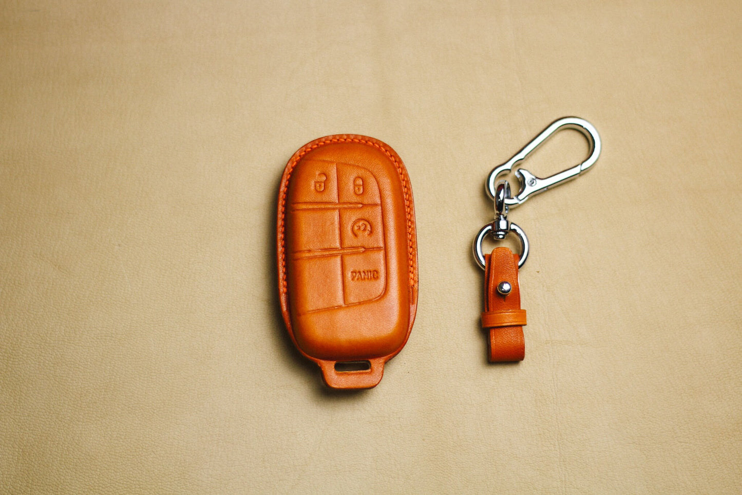 Leather key fob cover for Grand Cherokee Compass Chryslerr 300 200 Dodgee Challenger Charger Dart Durango SRT Fiatt 500 Ramm accessories