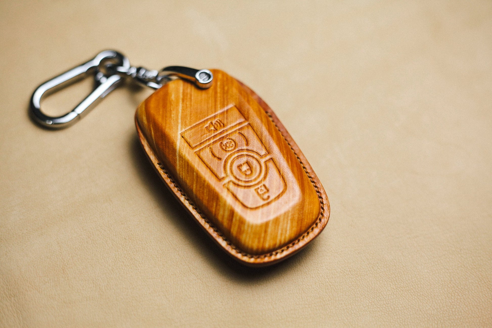 Covers for mustang Mach , for Bronco Sport Raptor Leather Key Fob Cover Case 2020 mustang mach E 2021 2022 Keychain KeyRing Remote Holder