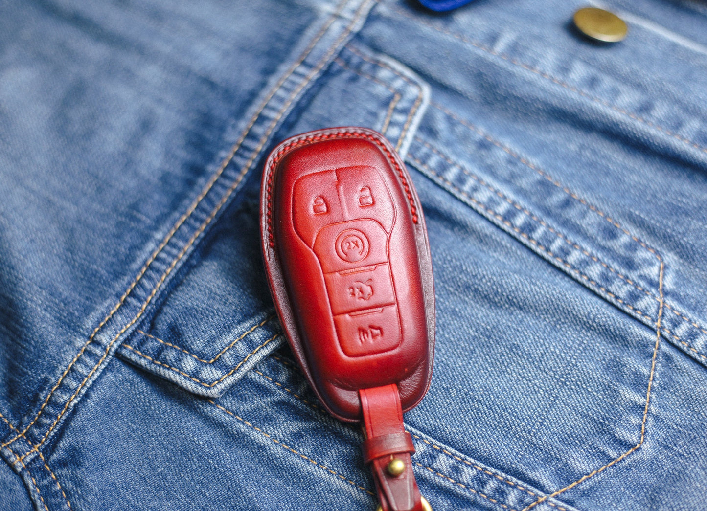 Leather Key Fob Cover For Mustang 3 4 5 Buttons Fusion Fob Mondeo Mustang F150 Explorer Edge S Max Mondeo Galaxy MKZ MkC Key Fob Cover