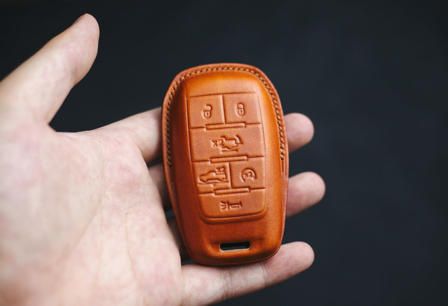 Leather Cover for Ramm 1500 Trx Truck Pickup Dodgee 3500 Ramm 2500 4500 5500 Key Longhorn Limited 2018 2019 2020 2021 2022 Key Holder