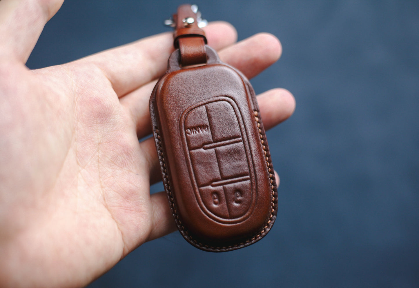 Leather Key Fob case Cover Fit for Grand Cherokee, (2016- 2018) Ramm 1500 2500 3500, Challenger Charger Dart Durango Keychain Initials