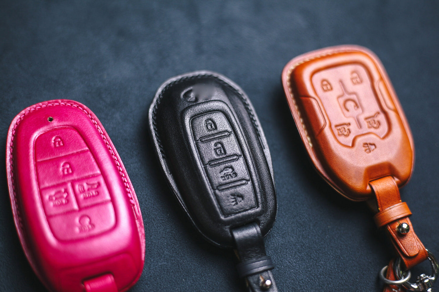 Leather Car Key Fob Cover Fit for Infinitis 2019 2020 2021 2022 Infinitiss G35 G37 Q50 Q60 QX50 QX55 Infinitiss QX60 Personalized Keychain