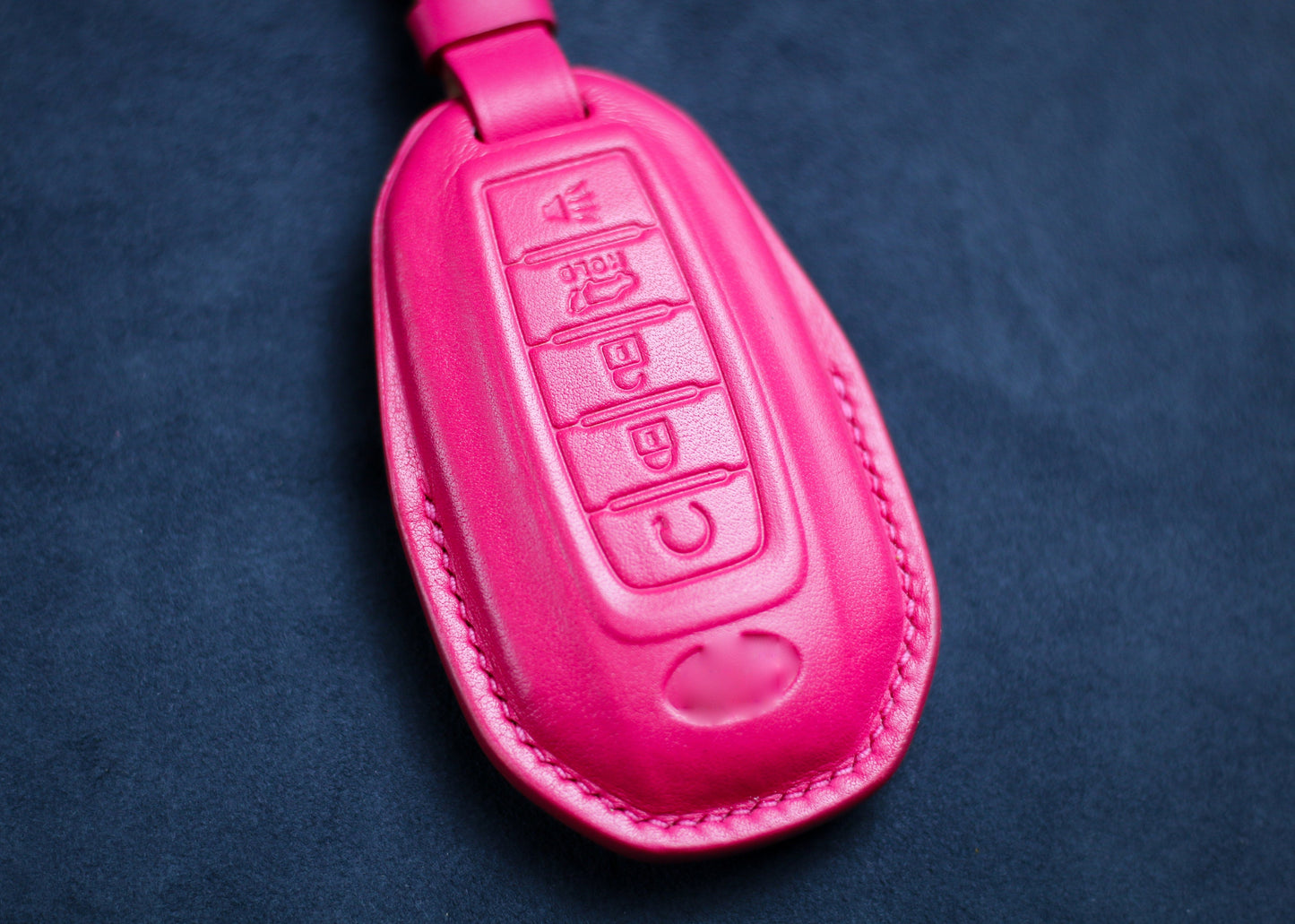 Cute Pink Girly Cover for Infinitis QX Q Key Fob Case QX60 Q50 Q60 Q70 QX55 JX35 QX50 QX80 2021 2022 Infinitis Accessories Keychain Remote