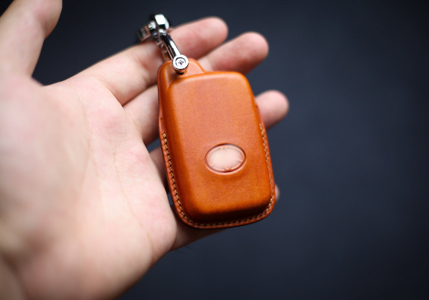 Leather Cover For 2015 Land Cruiser Lc200 2016 Prado 86 Prius Rav4 Avalon Highlander Venza 4Runner Sequoia Key Case Keychain Remote Holder