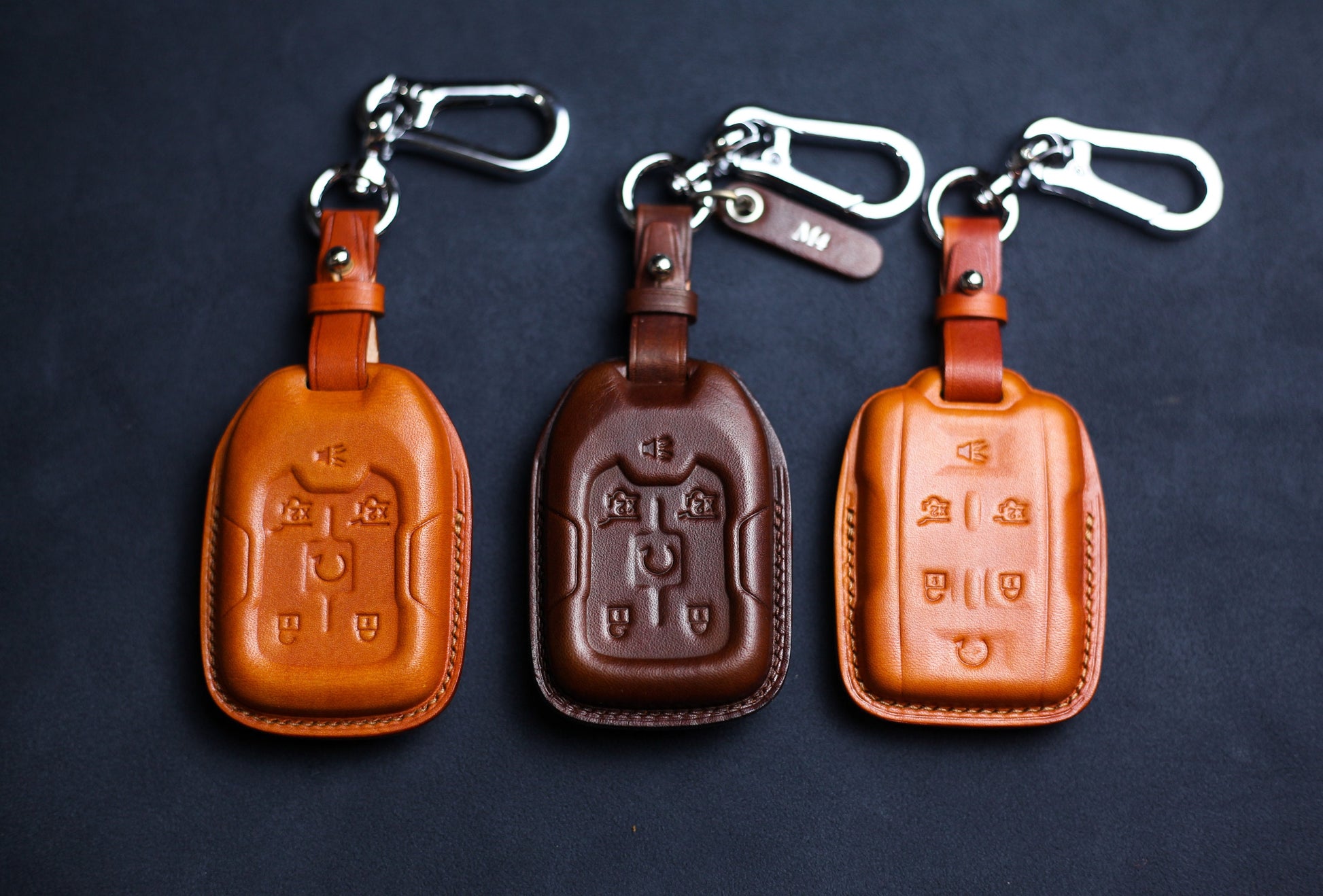 Leather Key Fob Cover For 2021 2022 2023 Chevy Silverado Smart Remote Case Chevy Suburban 2020 Yukon XL G-M-C Accessories Keyless Holder