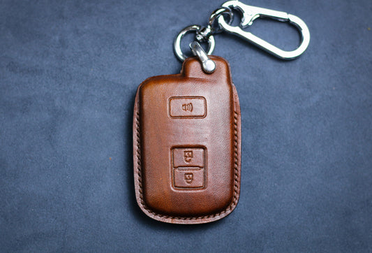 Leather Key Fob Cover For Tundra Tacoma 2013 2014 2015 2022 2023 Sequoia Sienna Highlander Rav4 Case Remote Holder Tundra Accessories