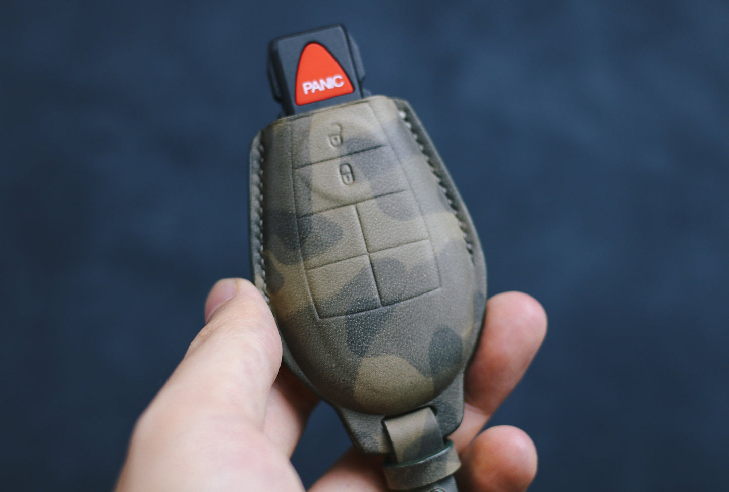 Army Camo Style Key fob Cover holder for Ramm Classic, Dodgee Classic, Grand Caravan Dart Chryslerr Town Country Cherokee Key Loop Keychain