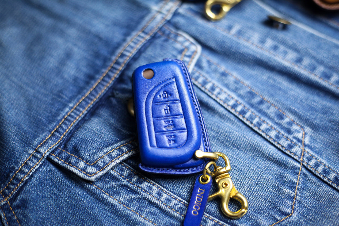 Remote Cover Toyotaa Camry Prado Prius CHR Clicker Hilux Corolla Key Fob Cover Case Folding Flip Leather Remote Holder 2024 Camry Keychain