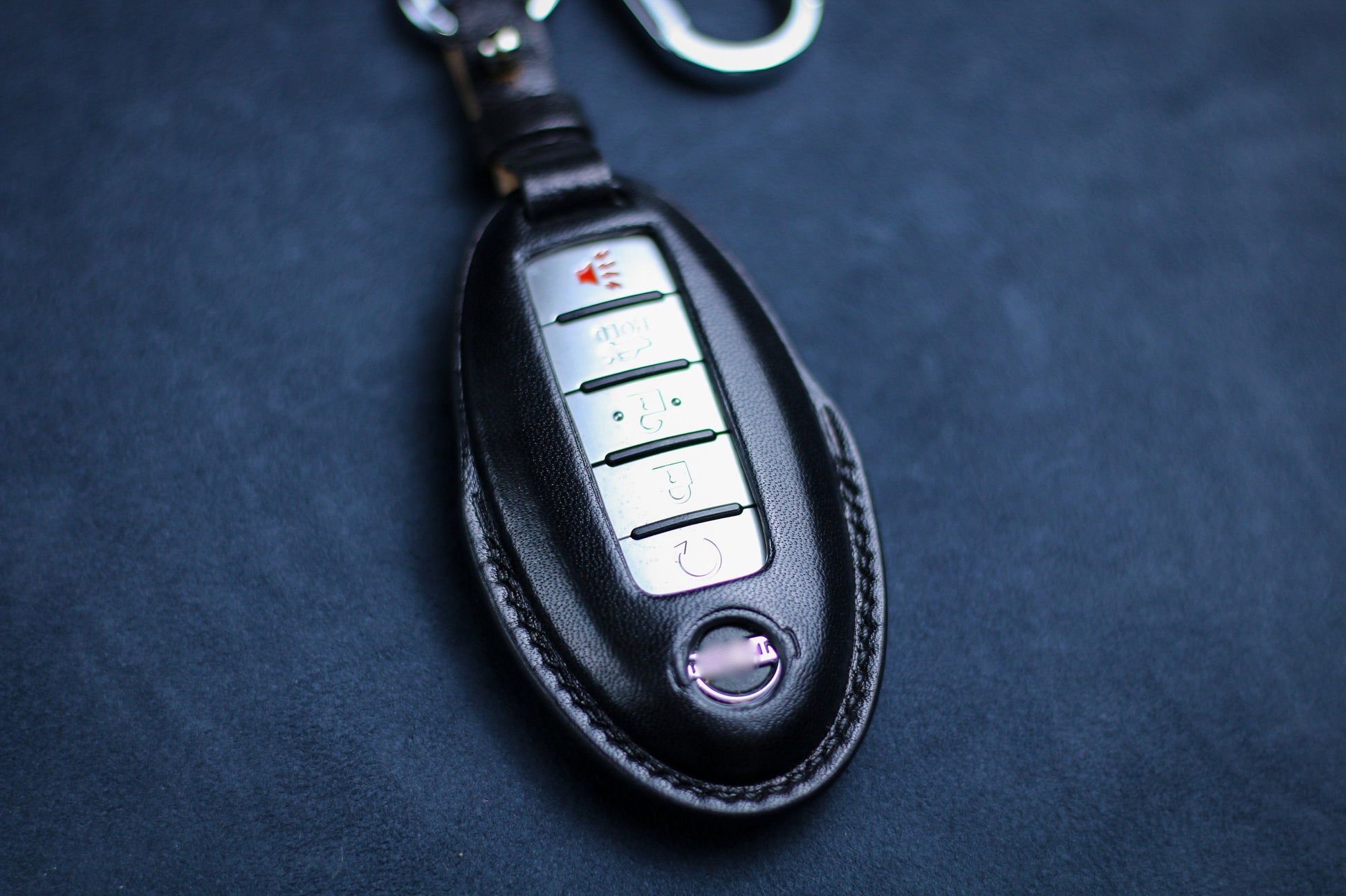 Leather Cover for 370Z 2022 2023 New Form Key Pathfinder Altima Armada Maxima Gt-R Rogue Titan Kicks Frontier Keyless Remote Holder