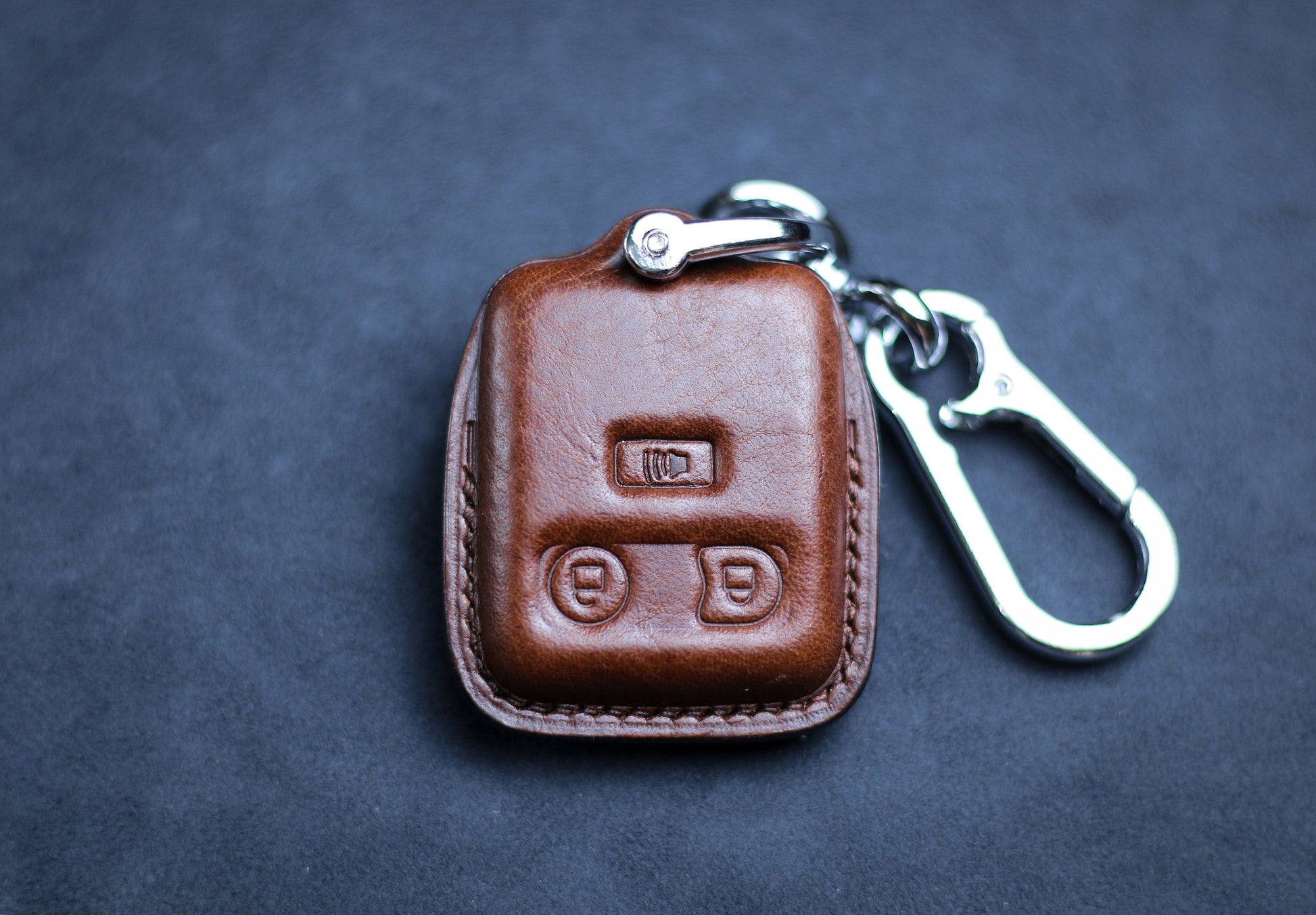 Leather Key Fob Cover For 2003 2004 2005 2006 2007 F100 F150 F250 F350 2008 Remote Case Key Holder Escape Explorer Sport Keychain Lanyard