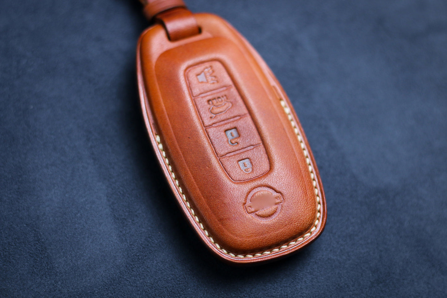 Fob Case Cover Leather 2025 2024 Nissaan Pathfinder Rogue 2023 Titan Frontier Xtrail Ariya Kicks Juke Key Nissann Accessories Remote Holder