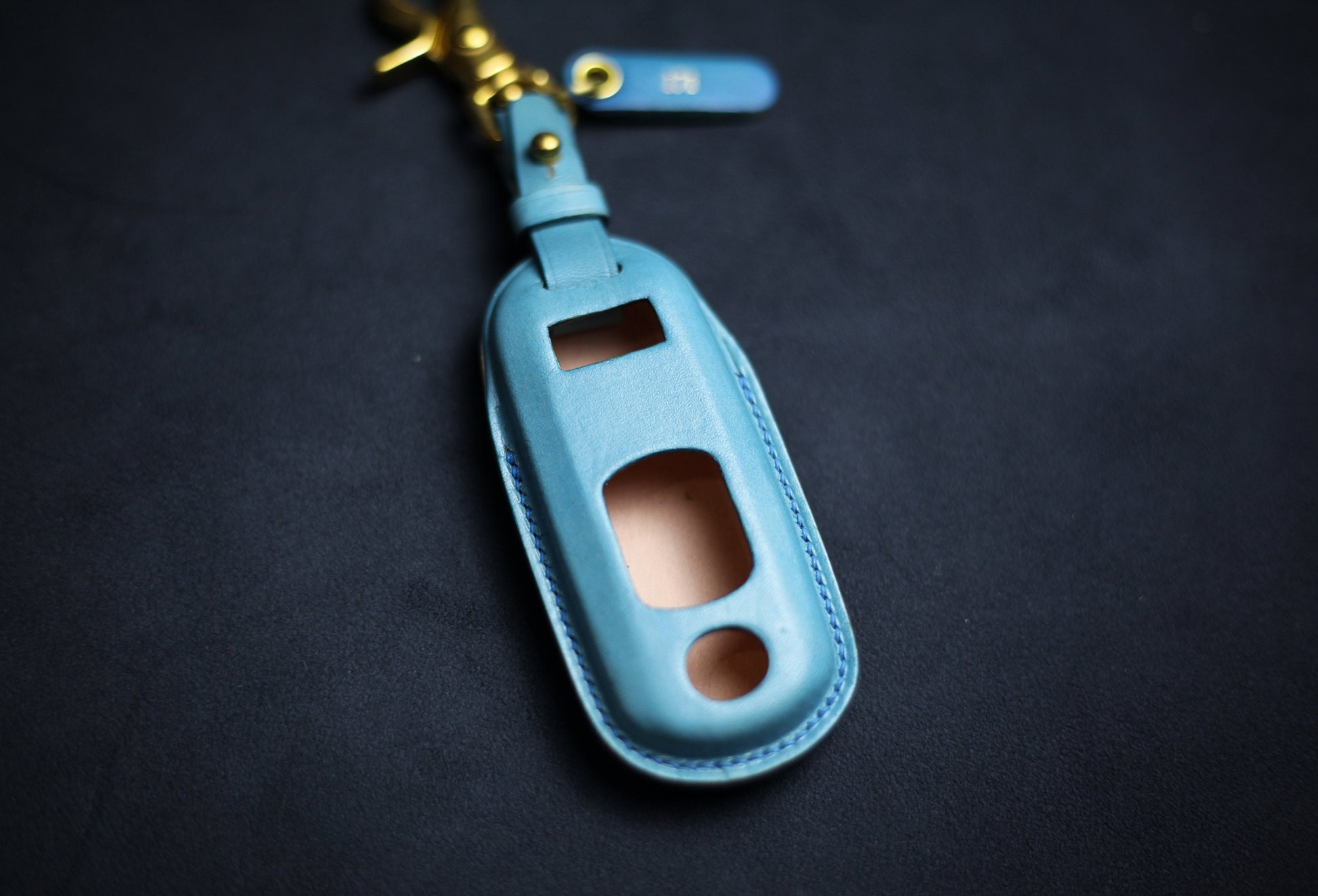 Leather Key Fob Cover For Mazdas 3 Hatchback CX3, CX5 CX9 Cx8 Cx30 Cx90 Key Case 2019 2020 2021 2022 2023 Mazdaa Keychains Accessories