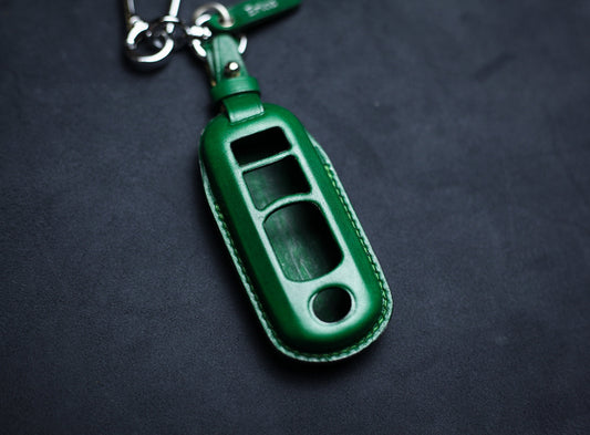 Leather Key Fob Cover For Mazdas 3 Hatchback CX3, CX5 CX9 Cx8 Cx30 Cx90 Key Case 2019 2020 2021 2022 2023 Mazdaa Keychains Accessories