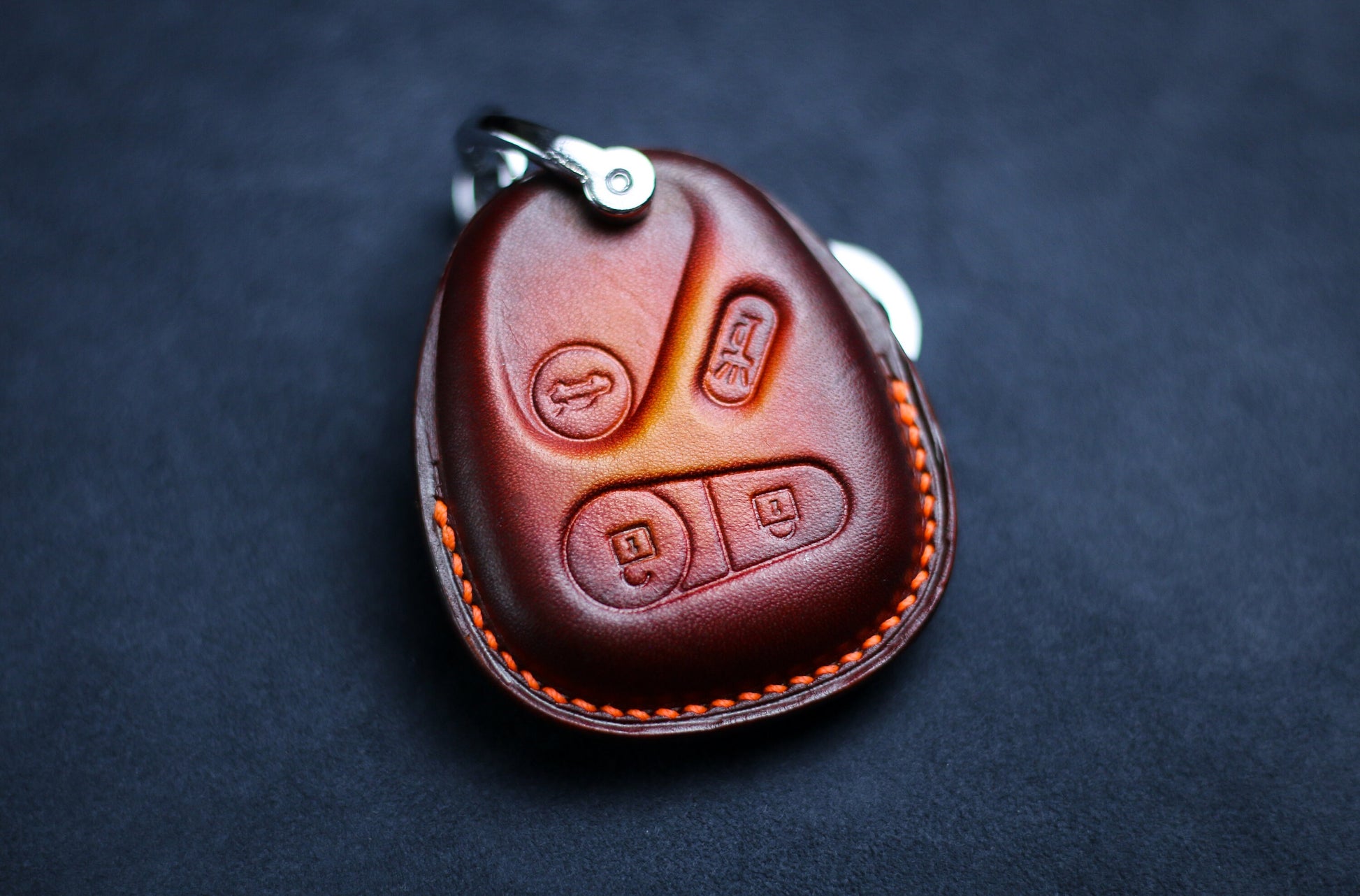 Cover For 2002 2003 Chevy Camaro Key Fob Cobalt Monte Carlo G.M.C Sierra 2006 2008 Yukon Silverado Cadillacc Hummeer H2 Key Fob Case Holder