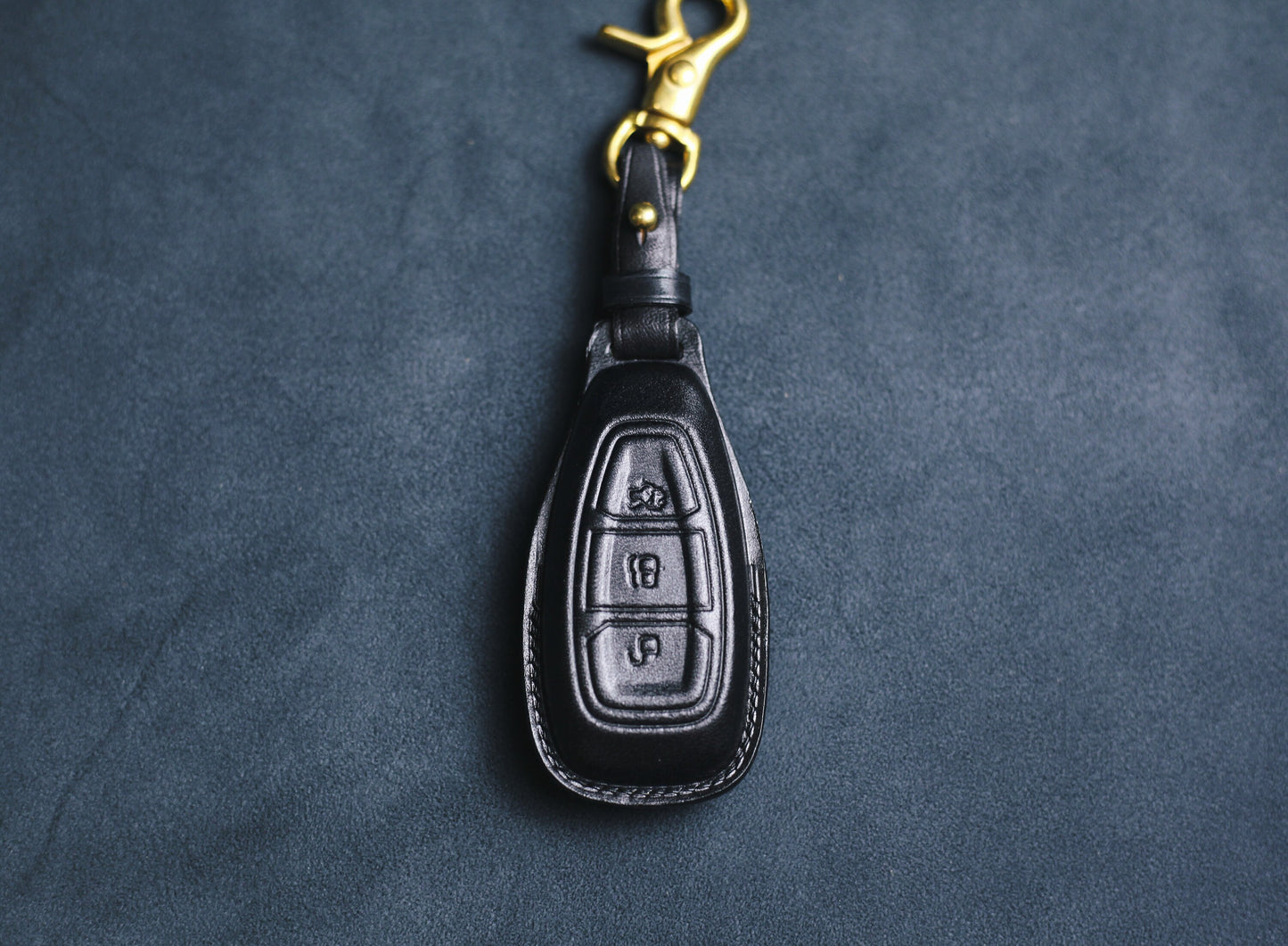 For Focus Flip Key Fob Cover 2012 2013 2014 Escort Fiesta Crown Expedition Explorer Fusion Taurus Remote Case Focus Key Accessories