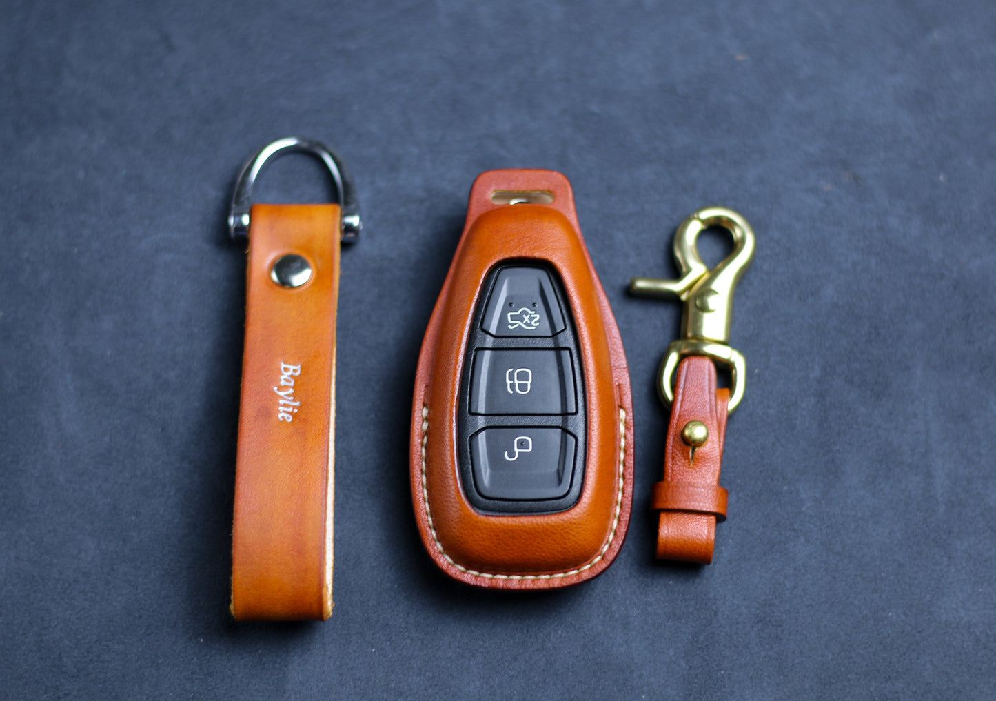 For Focus Flip Key Fob Cover 2012 2013 2014 Escort Fiesta Crown Expedition Explorer Fusion Taurus Remote Case Focus Key Accessories