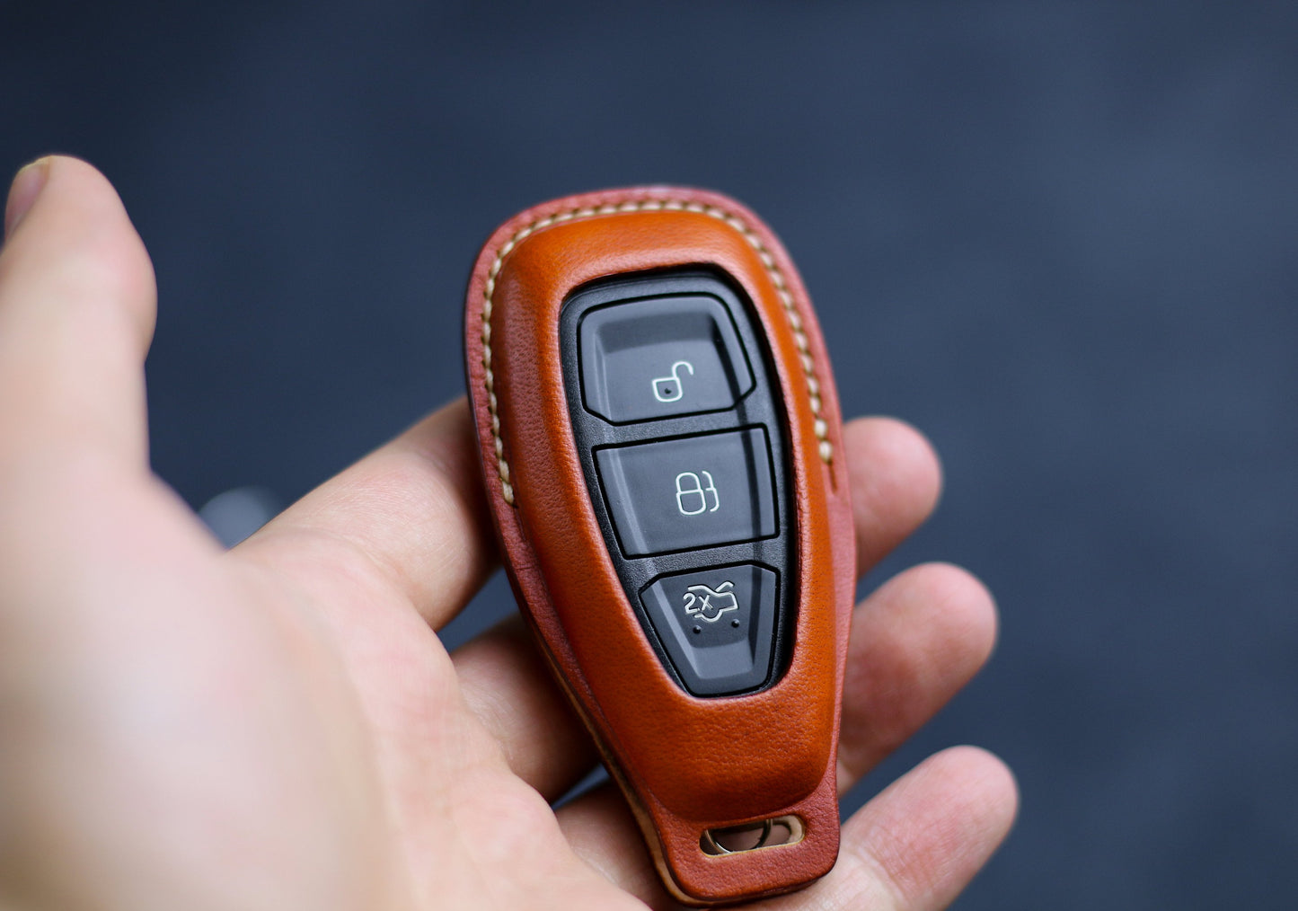 For Focus Flip Key Fob Cover 2012 2013 2014 Escort Fiesta Crown Expedition Explorer Fusion Taurus Remote Case Focus Key Accessories