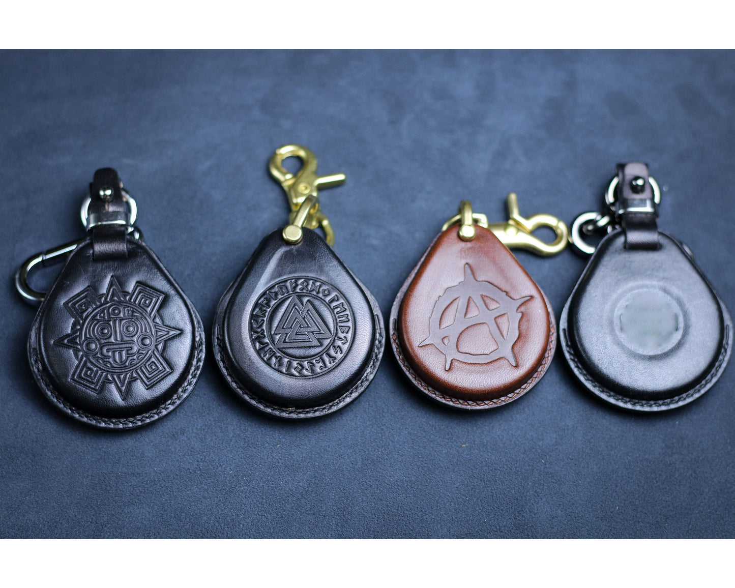 Leather Key Cover for Harley Key Fob Key Case Keychain Remote Cases for x48 1200 883 Deluxe Street Glide CVO Remote Holder With Skull Emblem