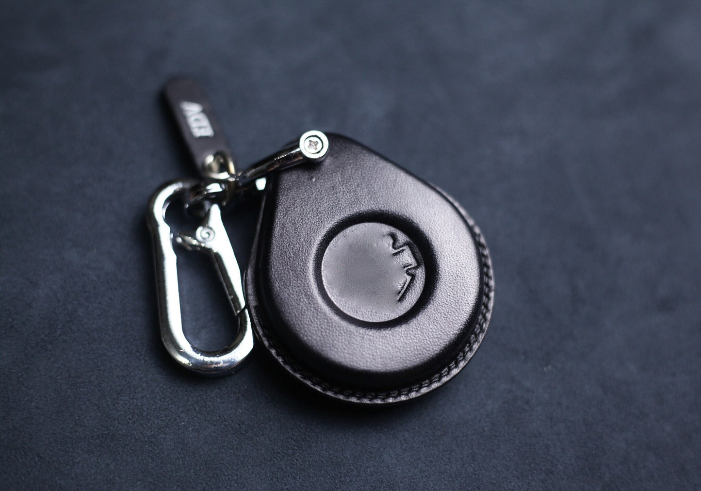 Leather Cover for Harley Key Fob X48 1200 883 Street Glide Keyless Case Harley Skull Emblem Leather Fob Iron 883 Cover Case Keychain Leather