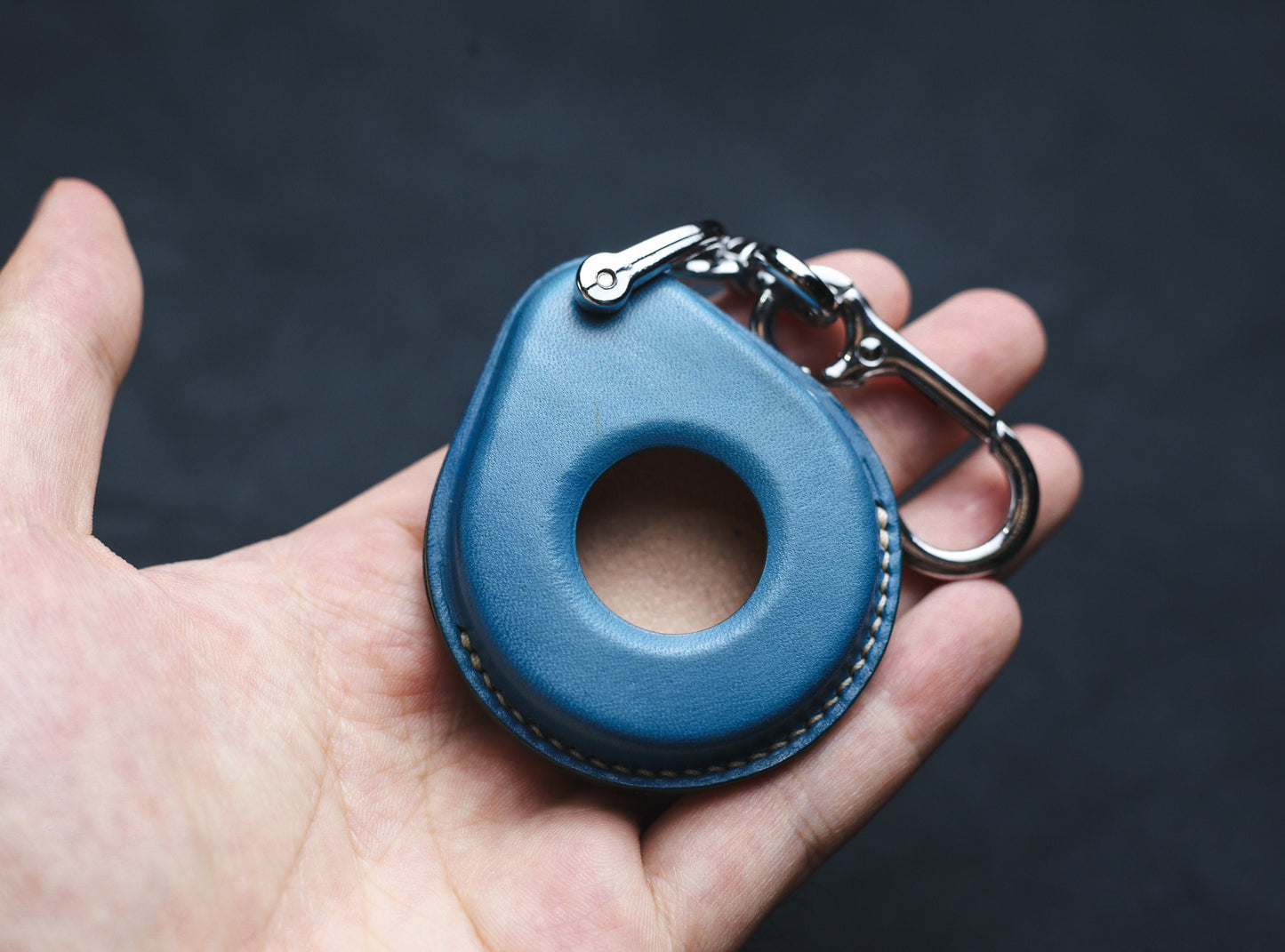 Leather Fob Cover for Harley Key Cover 2020 Case For Harley Remote x48 1200 883 Street Bob Boy Road Glide Keychain Leather Remote Key Holder