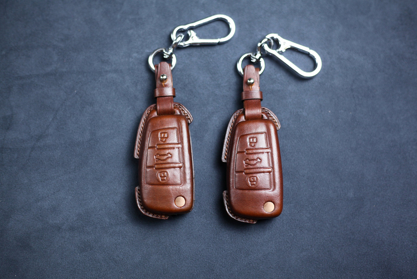 Leather Key Fob Cover For Porschee 2004 2005 2006 Cayenne GTS 2007 2008 2009 2010 2011 Porsches flip key 3 4 buttons Cayenne Remote Holder