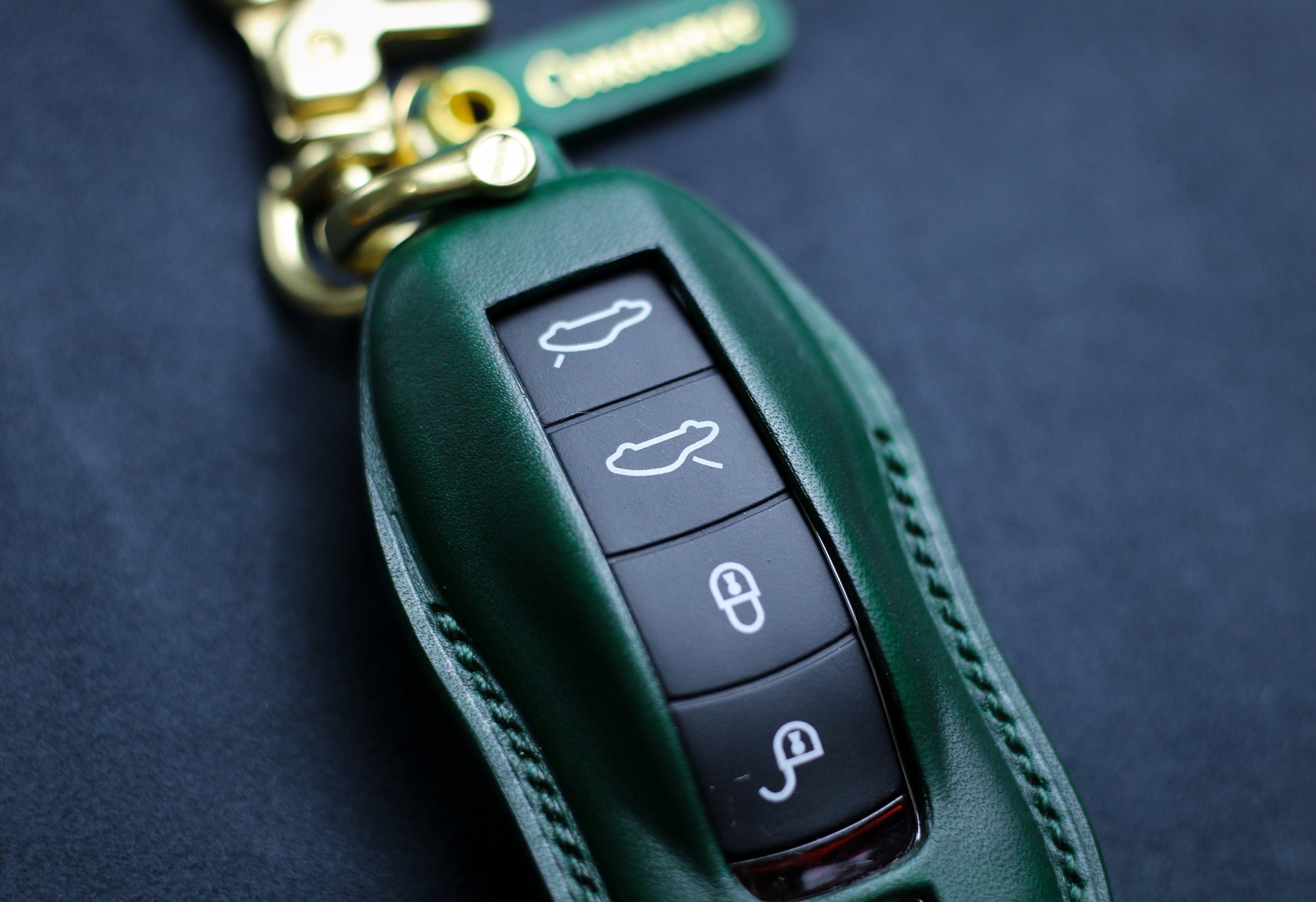 Leather Key Fob Cover Porschee 911 718 Cayenne 2020 Macan 2022 Taycan 2021 Panamera 2023 2024 Keyless Remote Protector Porschee Accessories