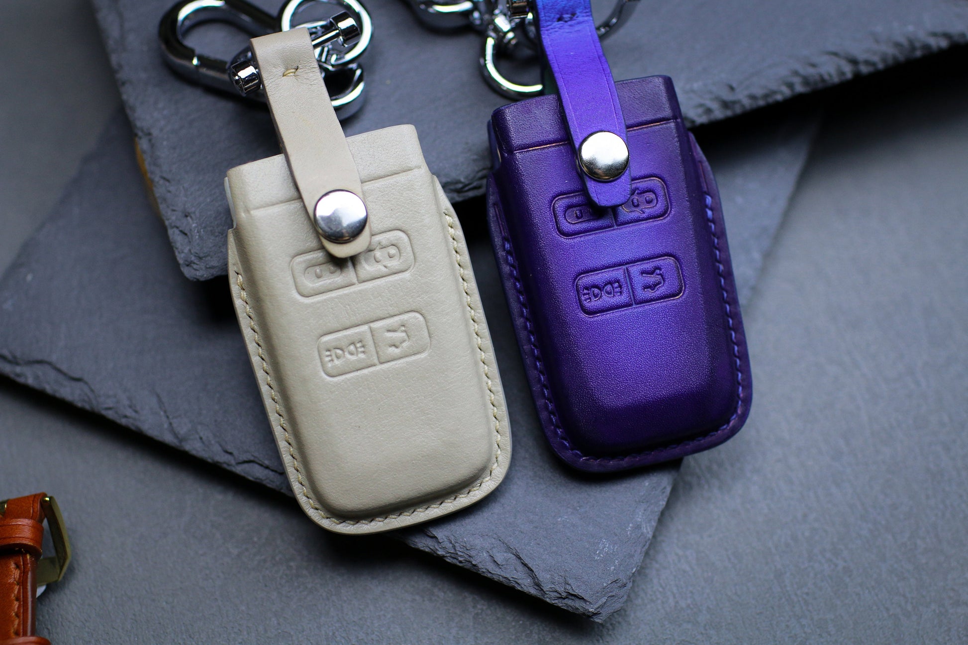 Key Case For aston Fob Cover Leather martin 2022 2023 2024 Aston DB9 DB11 martin Vantage Rapide Crystal DBX Keychain Keyless Remote Holder