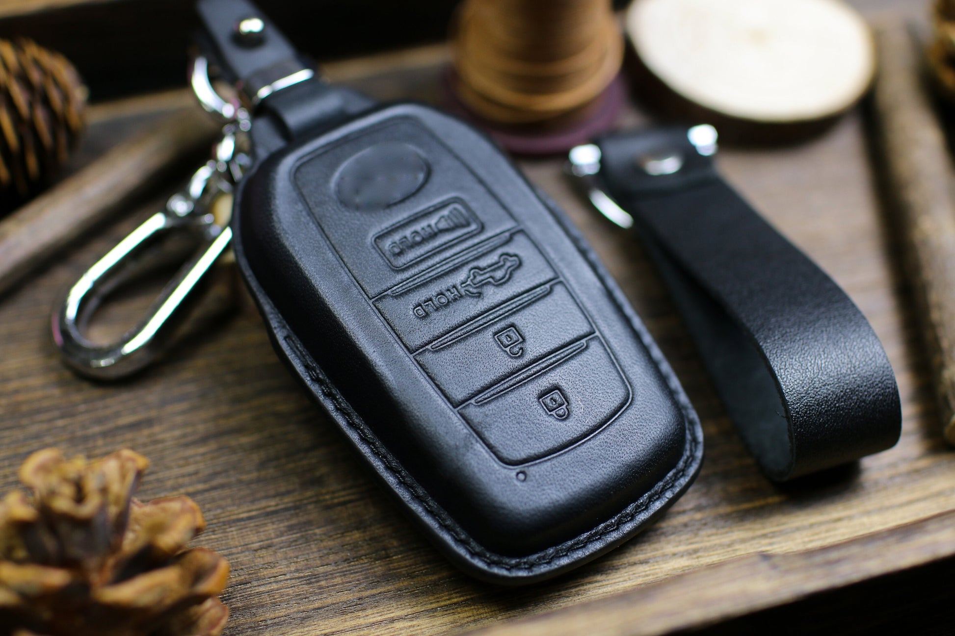 Customized Emblem Cover For 2024 Tundra Key Fob Case 2023 4Runner Remote Sr5 Premium 4 Runner Trd Pro OffRoad Sport Limited Suv Tundra Case