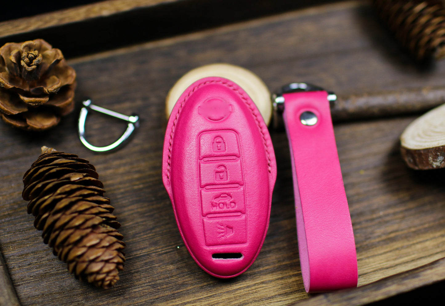 Pink Cute Key Fob Cover for 2023 Pathfinder 2024 Altima Armada Maxima Leather Key Qashqai Rogue Titan Kicks Frontier Keyless Remote Holder