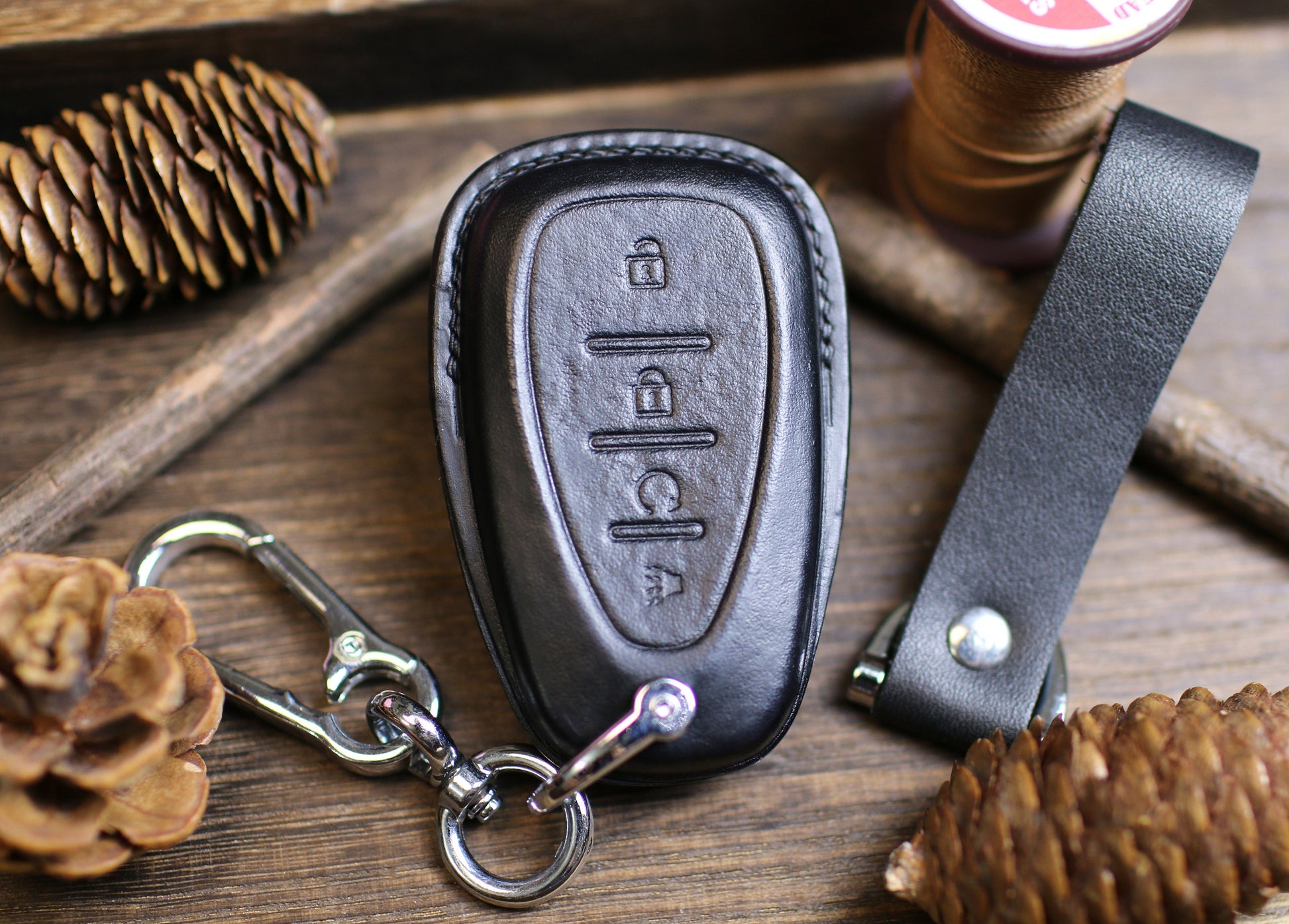 Cover For Chevy Traverse Trailblazer Trax Cruze Volt Bolt Camaro Equinox Malibu Blazer Key fob cover Case Keyless Remote Holder Keychain