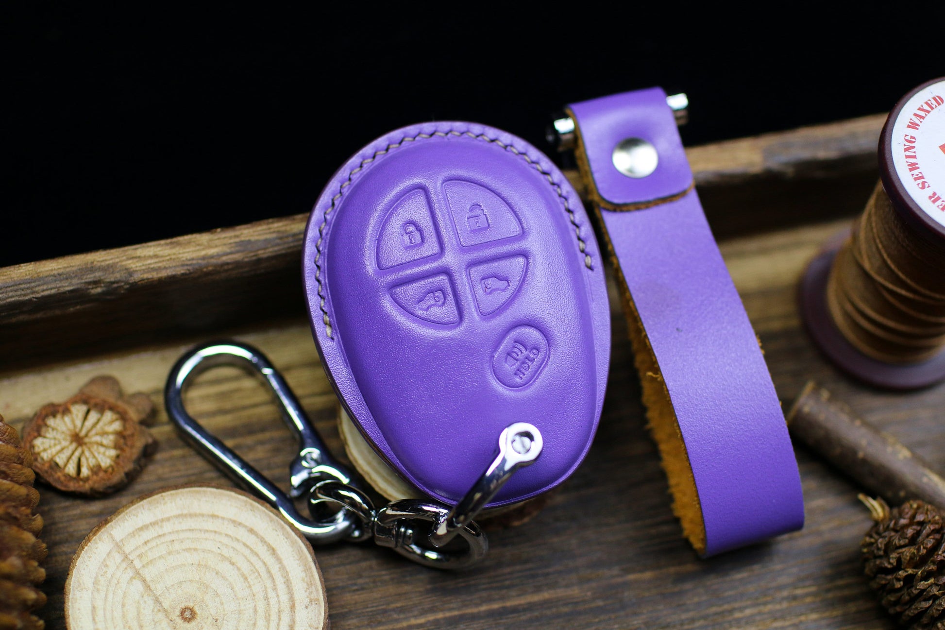 Cute Cover for Tundra 2012 Tacoma Sequoia 2013 Sienna 2014 Highlander Key Fob Cover Case Leather Remote Holder Keychain Round Plug Key Shell