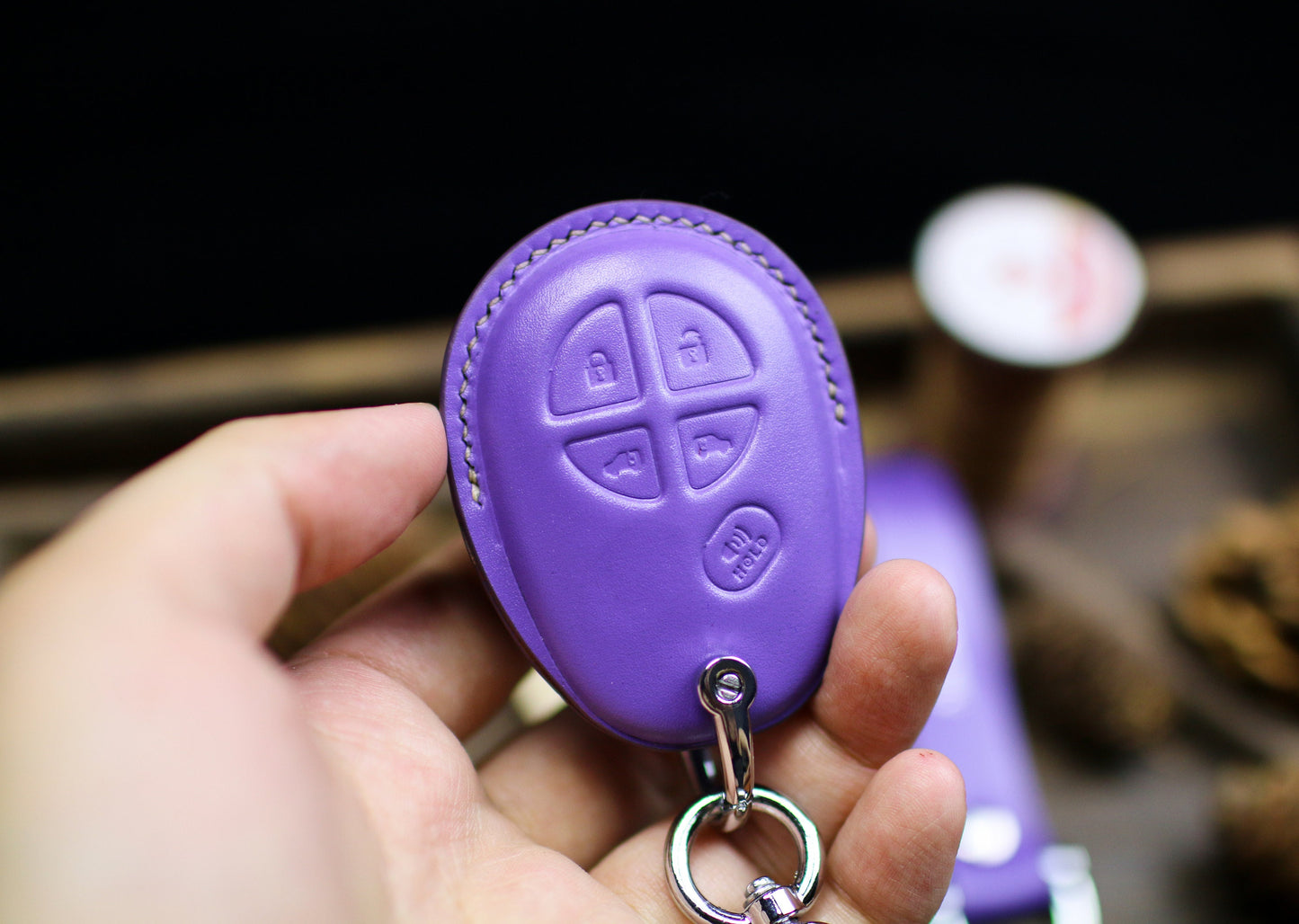 Cute Cover for Tundra 2012 Tacoma Sequoia 2013 Sienna 2014 Highlander Key Fob Cover Case Leather Remote Holder Keychain Round Plug Key Shell