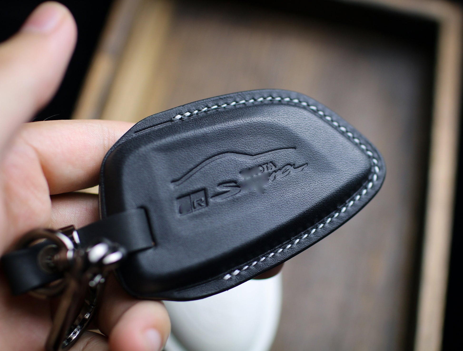 2025 Gr 86 Key Fob Cover For Toyotas GR Supra Key Leather Fob Case A90 GR86 2024 2023 2022 GR Supra A90 Mk4 Mk5 Remote Holder Keychain