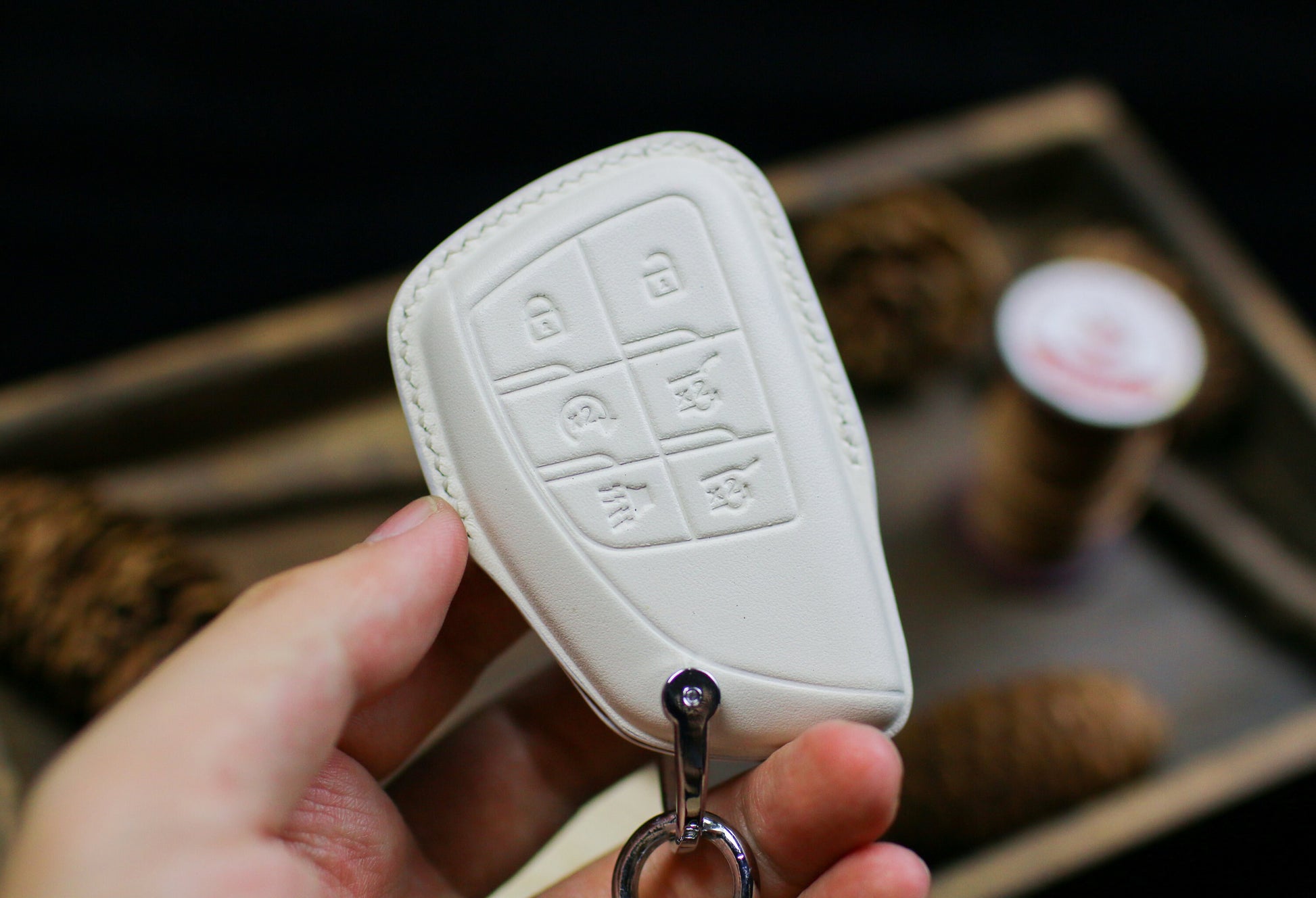 Yukon At4 Key Cover For Chevy 2021 Suburban 2024 Denali Leather Key Fob Case for Yukon XL Tahoe 2022 Sierra Canyon 2023 Terrain Silverado