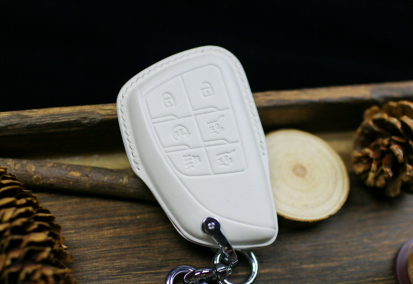 Yukon At4 Key Cover White Color Leather For 2023 Chevy Suburban 2024 Denali Leather Key Fob Case for Tahoe Sierra Canyon Terrain Silverado