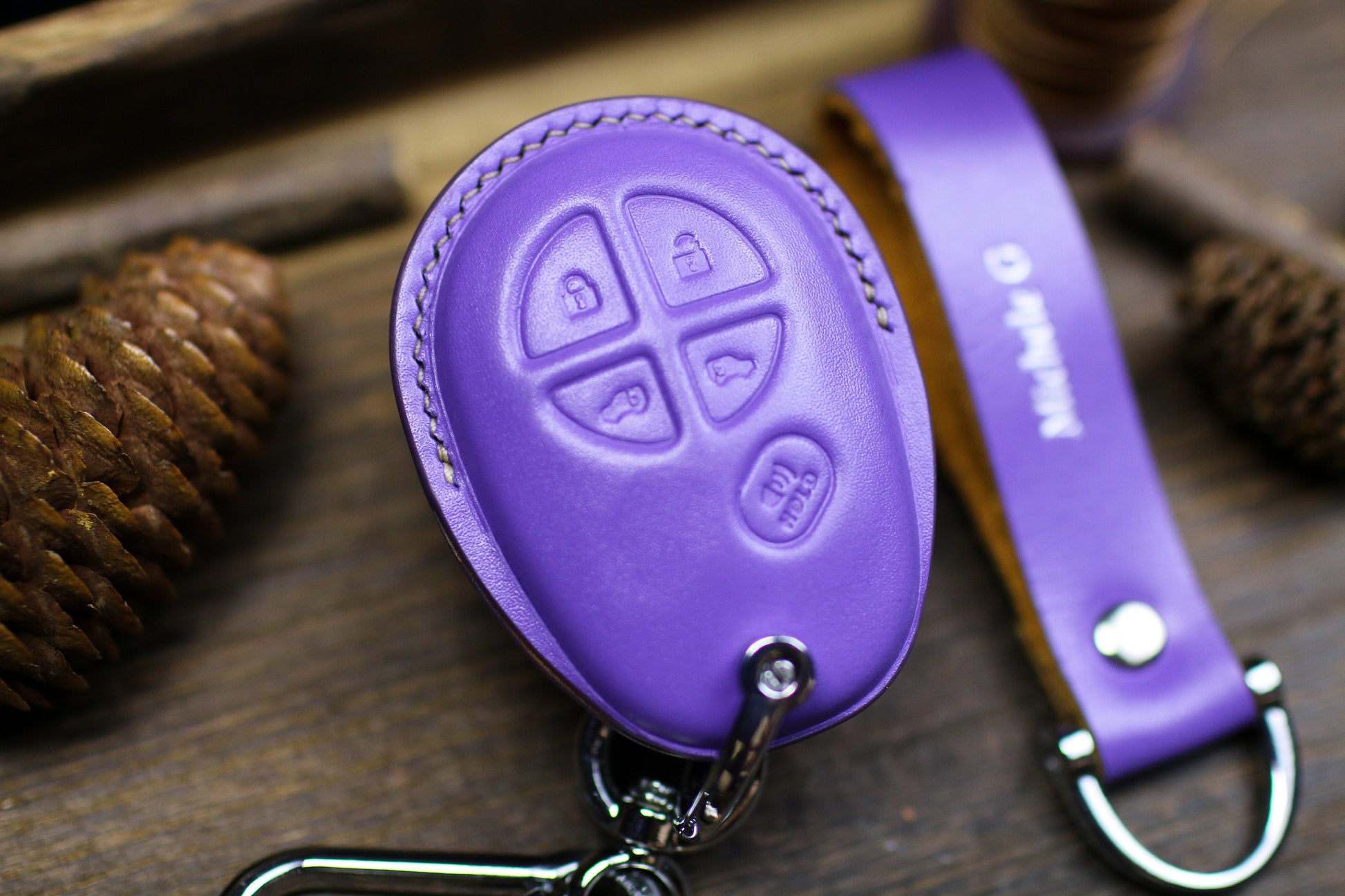 Cute Cover for Tundra 2012 Tacoma Sequoia 2013 Sienna 2014 Highlander Key Fob Cover Case Leather Remote Holder Keychain Round Plug Key Shell