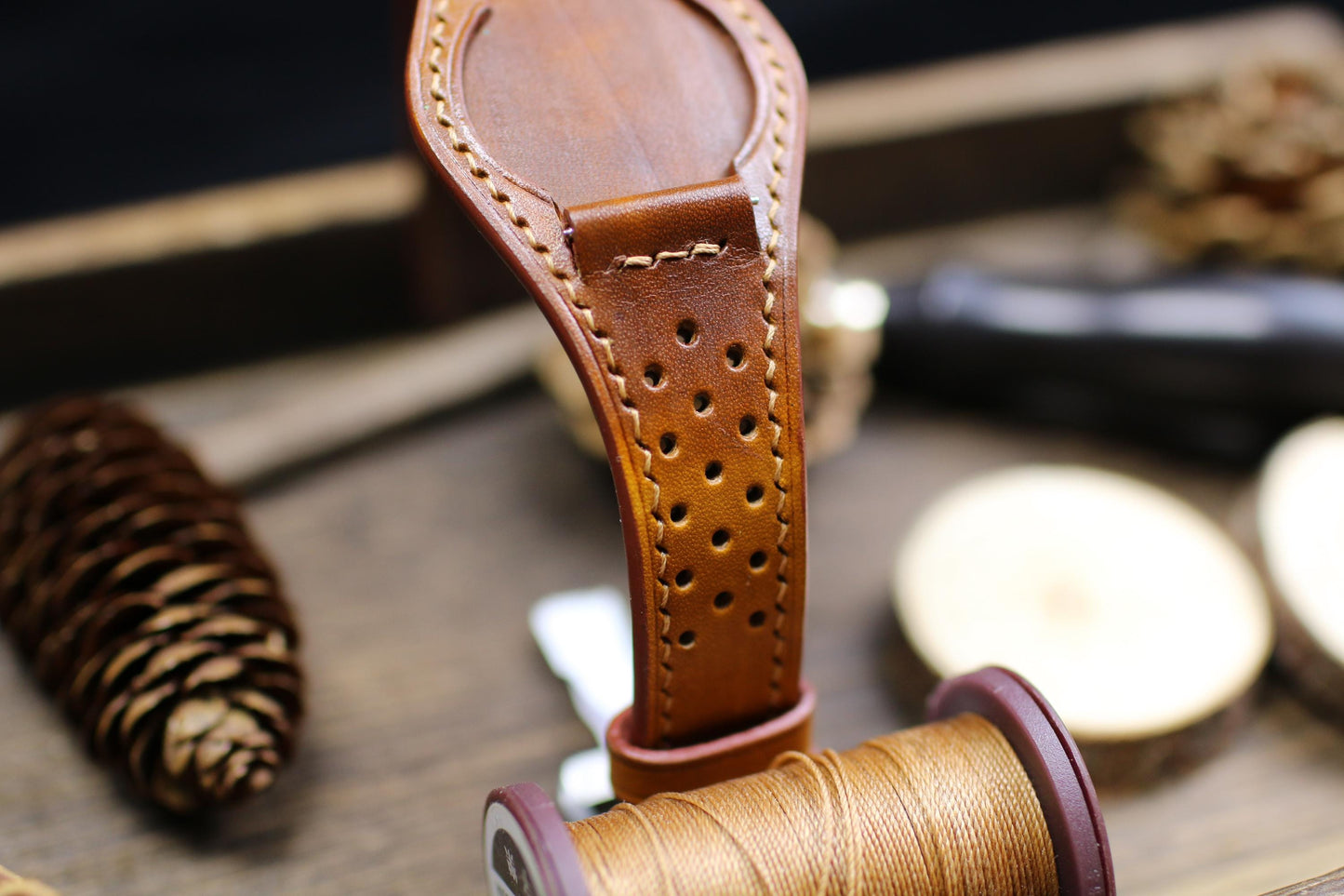 Racing Style Leather Bund Strap 20mm 22mm Bund Rally Holes Watch Band 16mm 24mm Leather Watch Band 18mm Watch Strap Watch Band Cuff Band