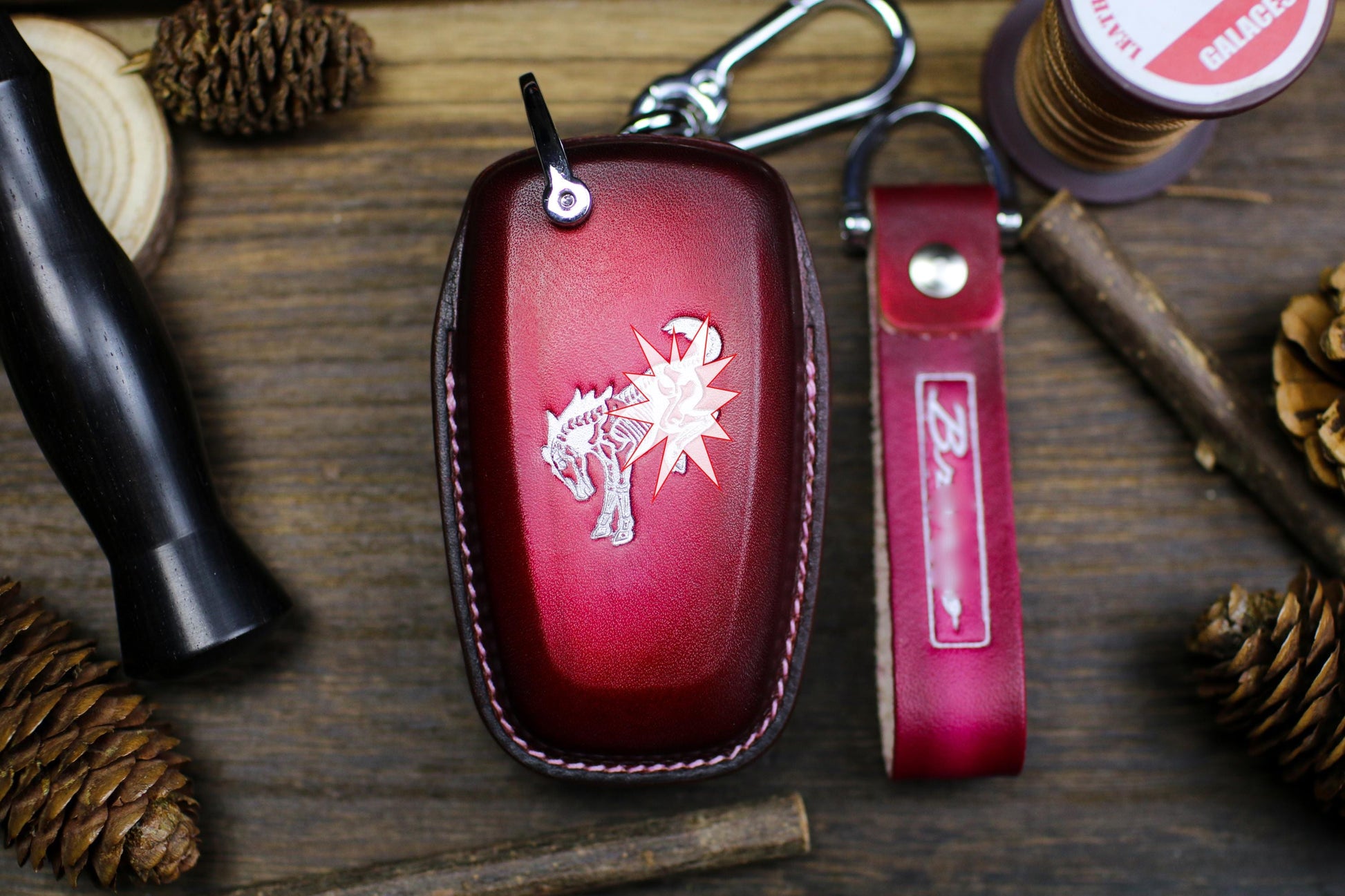 Bronco Babe 2025 Key Fob Cover Cute Remote Case Keychain Case for 2024 Black Diamond Sport Sasquatch Big Bend Bronco Badland Keyless Holder
