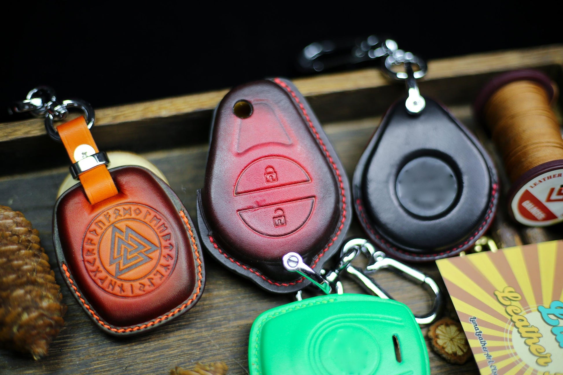 2025 Harley Key Fob Cover Leather Case Keychain Handmade Vintage Fat boy 2024 Road Glide Fob cover Emblem 883 X48 1200 Street Glide Fob Case