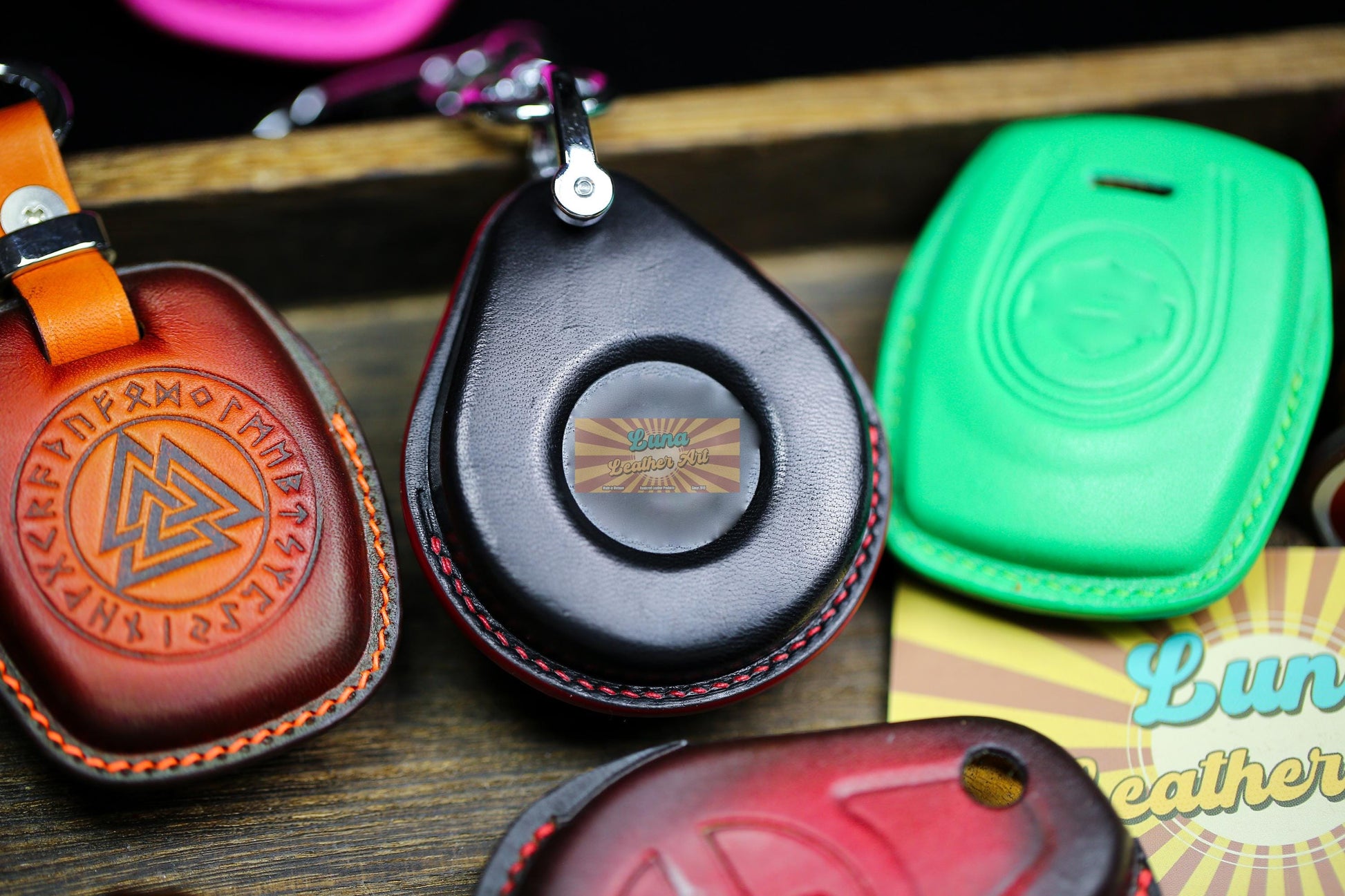 2025 Harley Key Fob Cover Leather Case Keychain Handmade Vintage Fat boy Road 2024 Glide Fob cover Emblems 883 X48 1200 Street Glide Fat boy