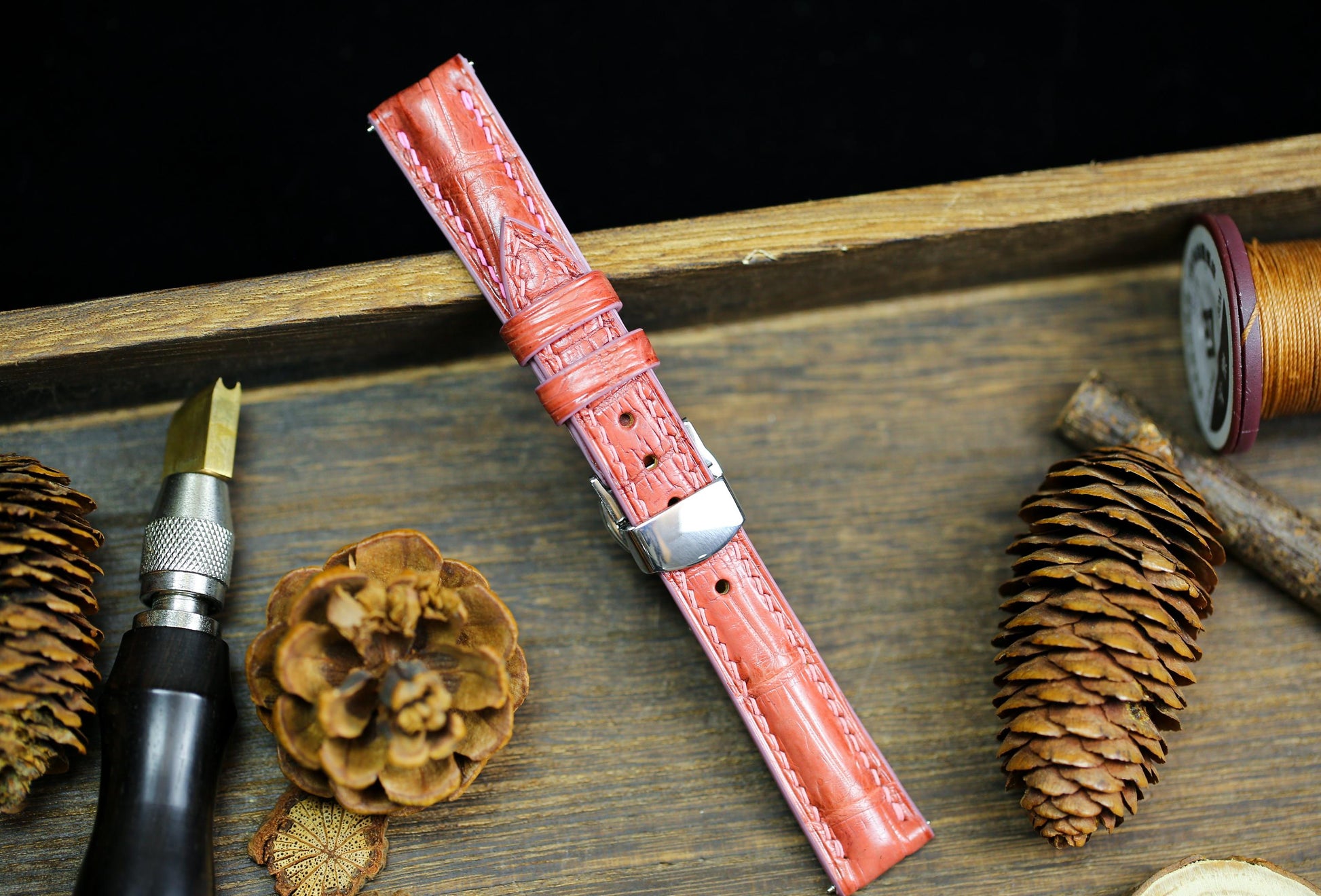 Salmon Pink Alligator Leather Watch Strap 24mm 22mm 21mm 20mm 19mm Handmade Leather Watch Band Clasp Pastel Pink Alligator 18mm 16mm 14mm