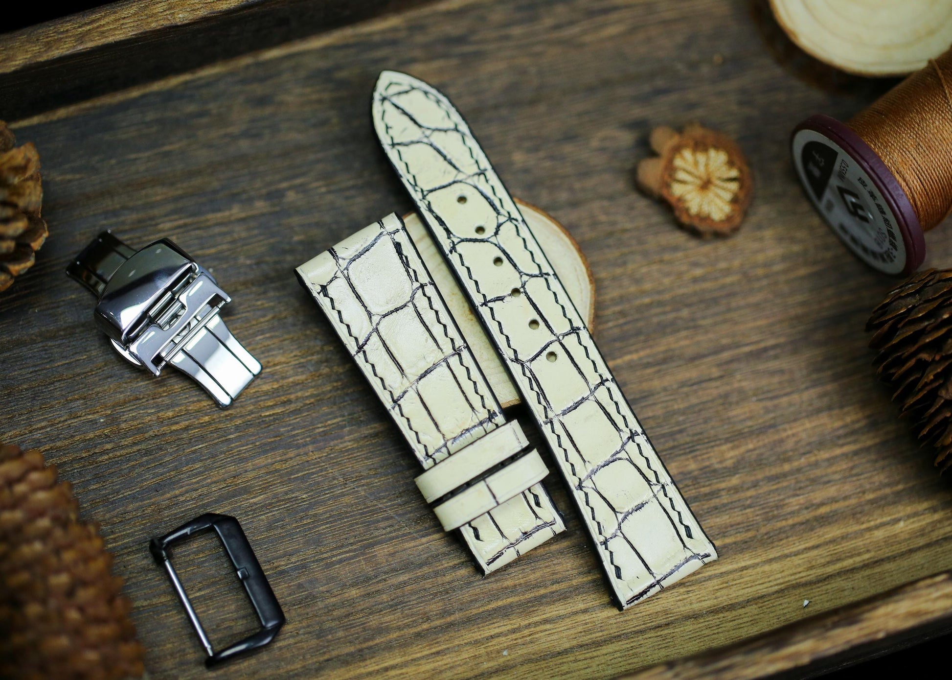 Slim Form White Cream Black Alligator Leather Watch Strap 24mm 22mm 20mm Leather Watch Band White Leather 18mm 16mm 14mm Deployant Clasp