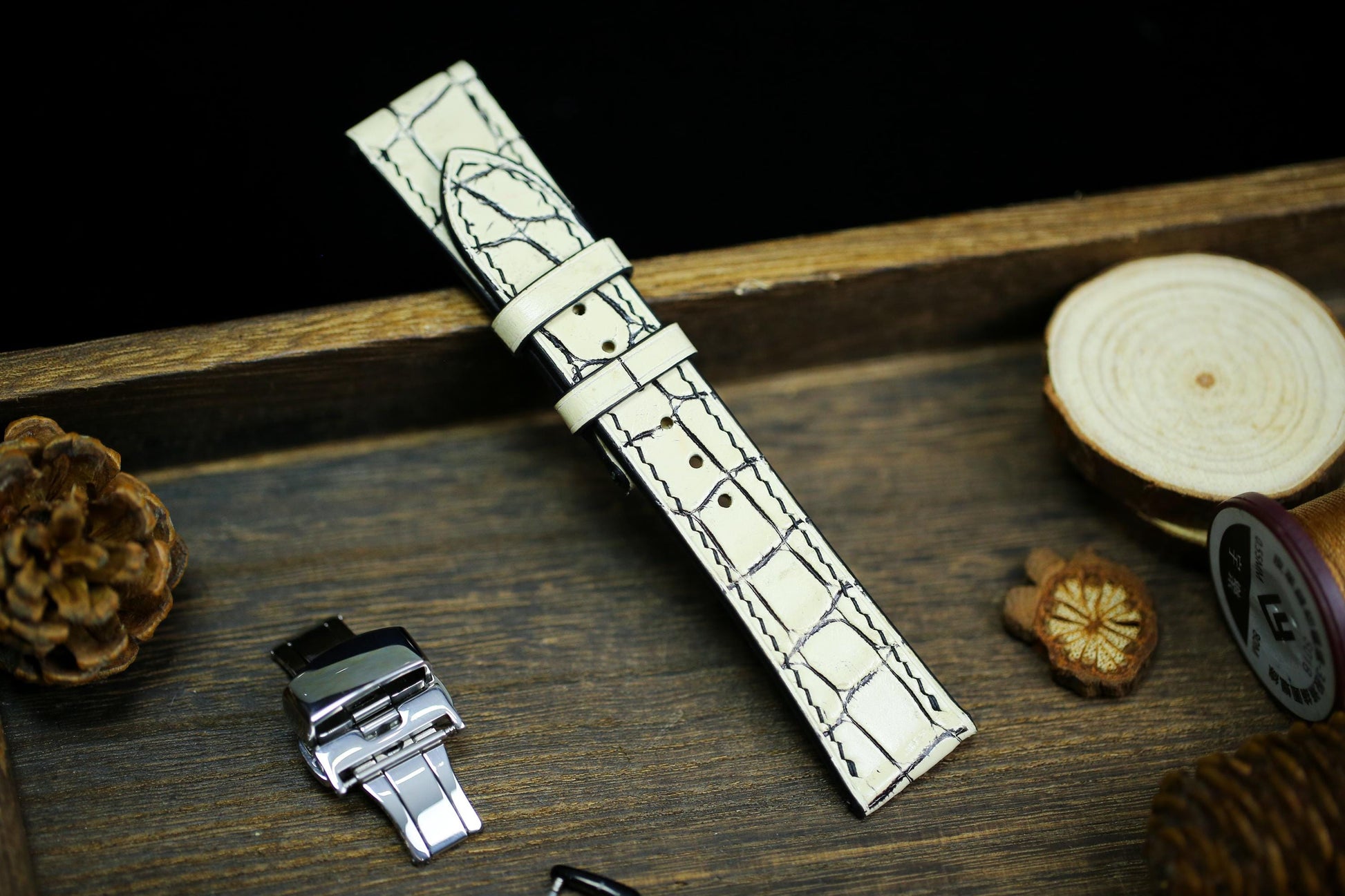 Slim Form White Cream Black Alligator Leather Watch Strap 24mm 22mm 20mm Leather Watch Band White Leather 18mm 16mm 14mm Deployant Clasp