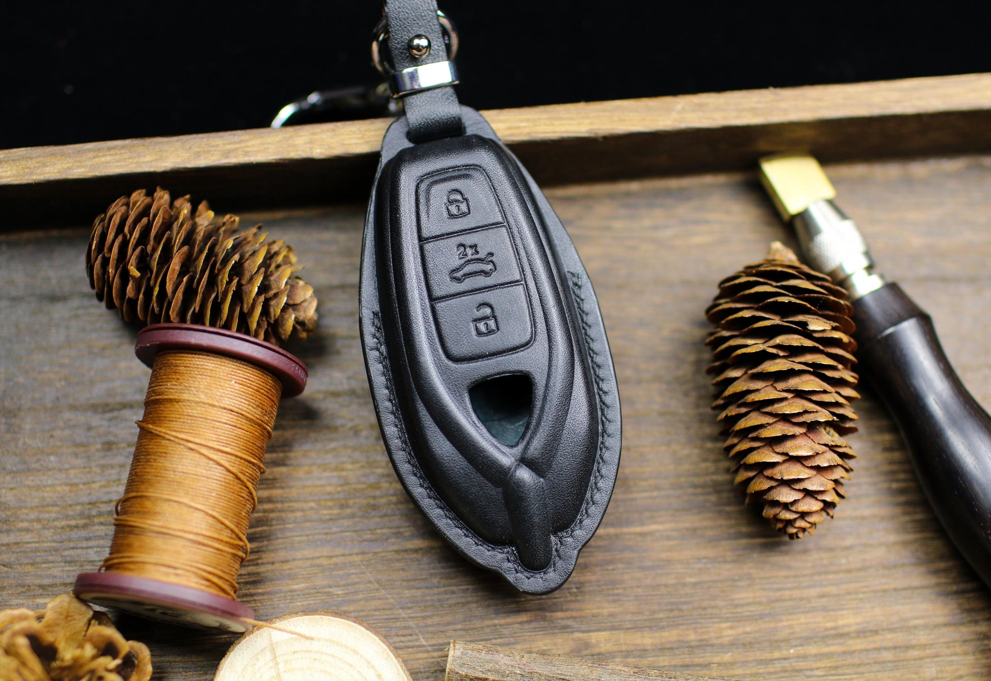 Leather Key Cover for Urus Huracan Evo Sto Aventador Roadster Gallardo LP700 LP610 LP560 Leather Key Fob Case Cover Holder Keychain Holster