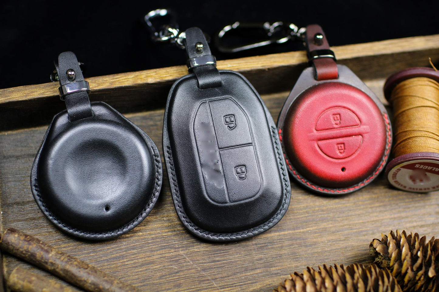 2025 Indians Leather Key Fob Case Motorcycle Fit for Chief Scout Bobber FTR Springfield Roadmaster Fob Case Chieftain Holster Dakota Spirit